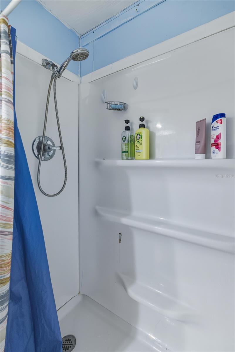 PLEASANT MANOR - Residential