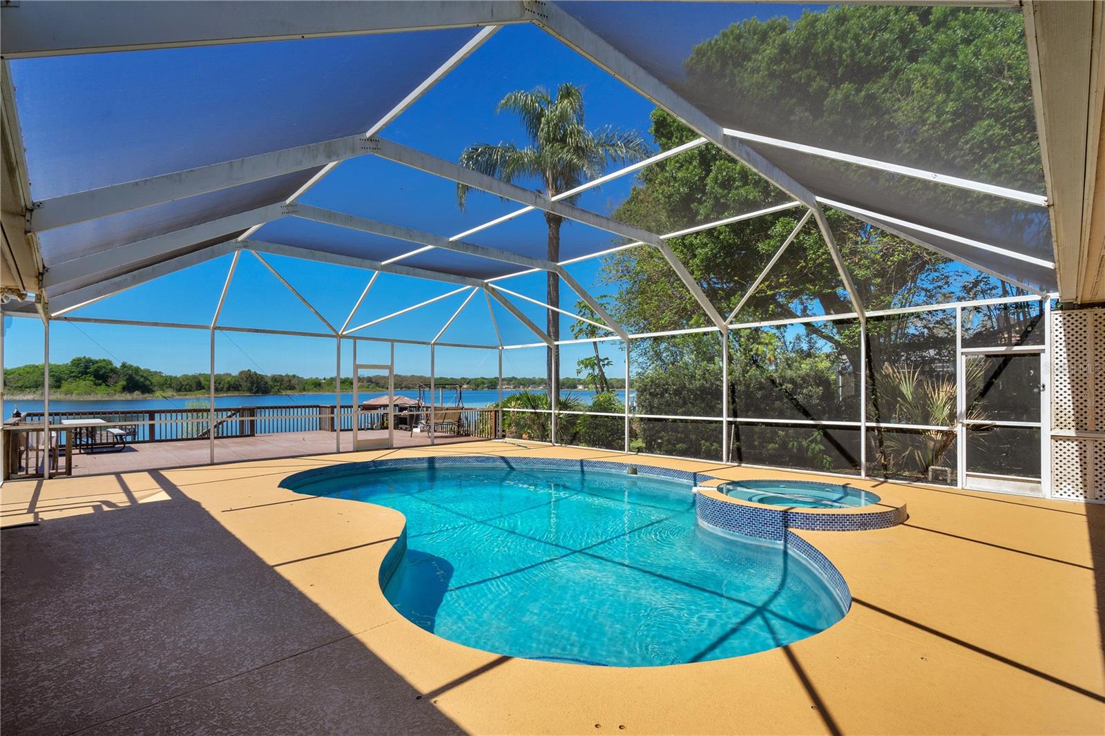 FAIRWAY COVE - Residential Lease