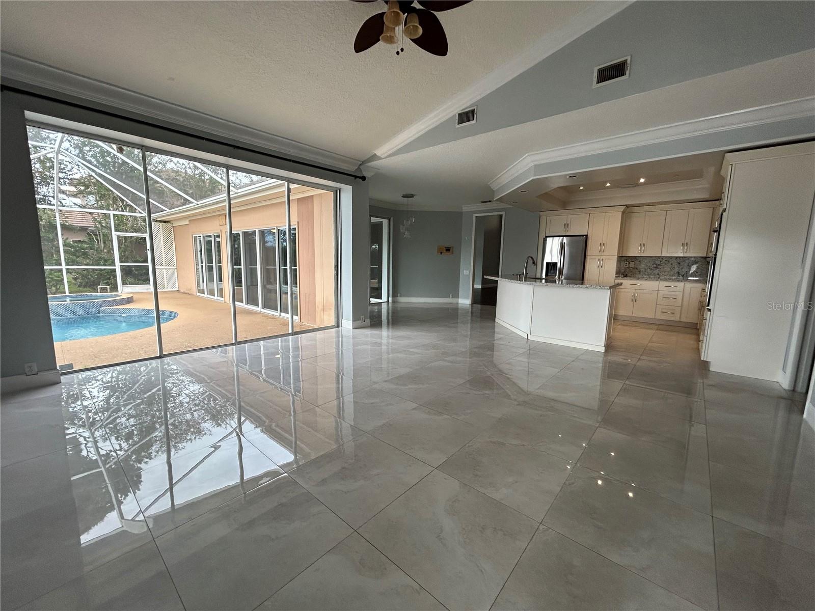 FAIRWAY COVE - Residential Lease