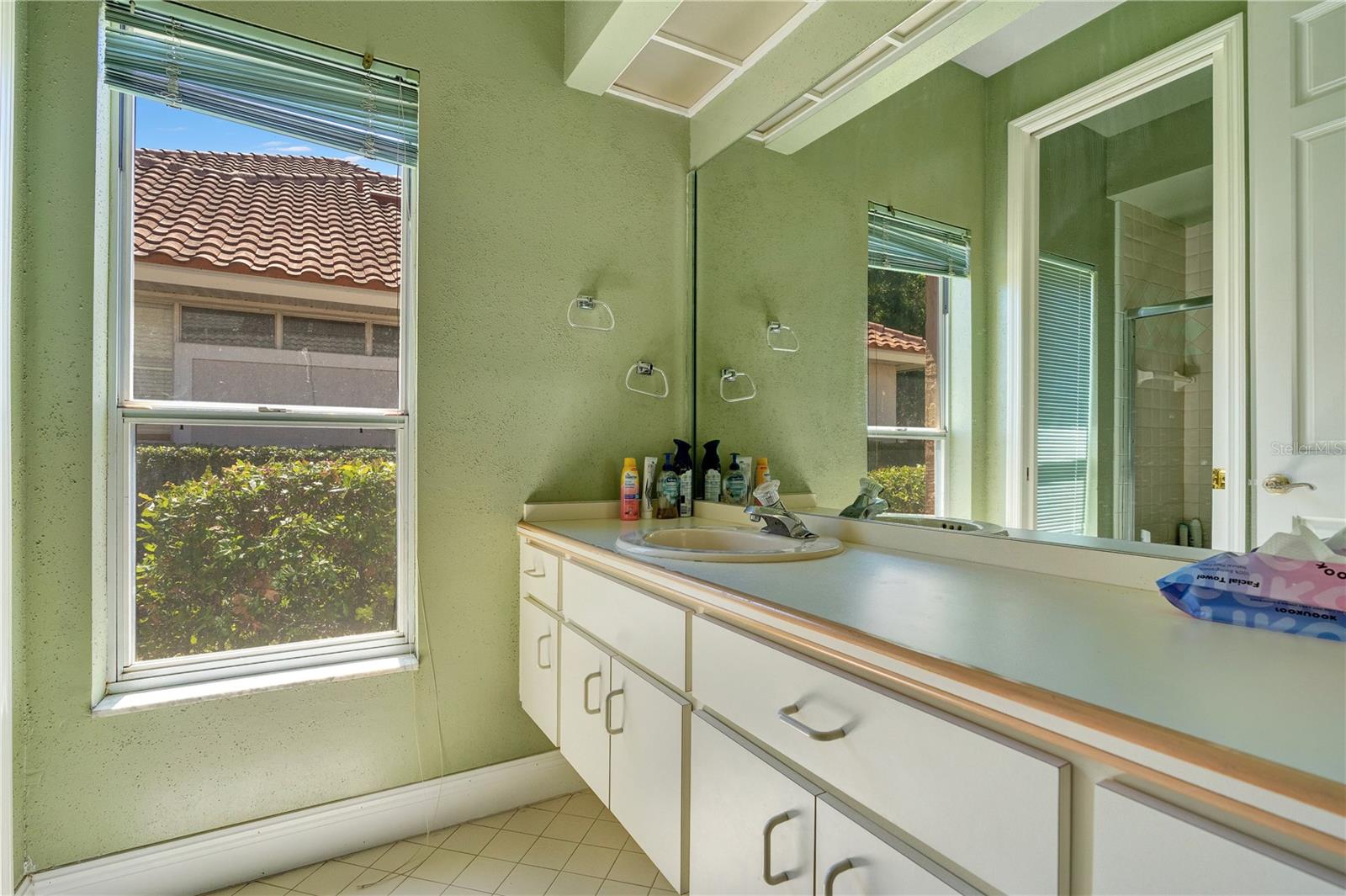 FAIRWAY COVE - Residential Lease