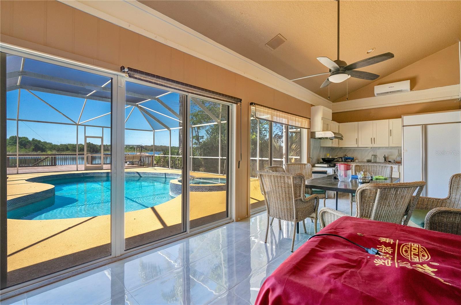 FAIRWAY COVE - Residential Lease