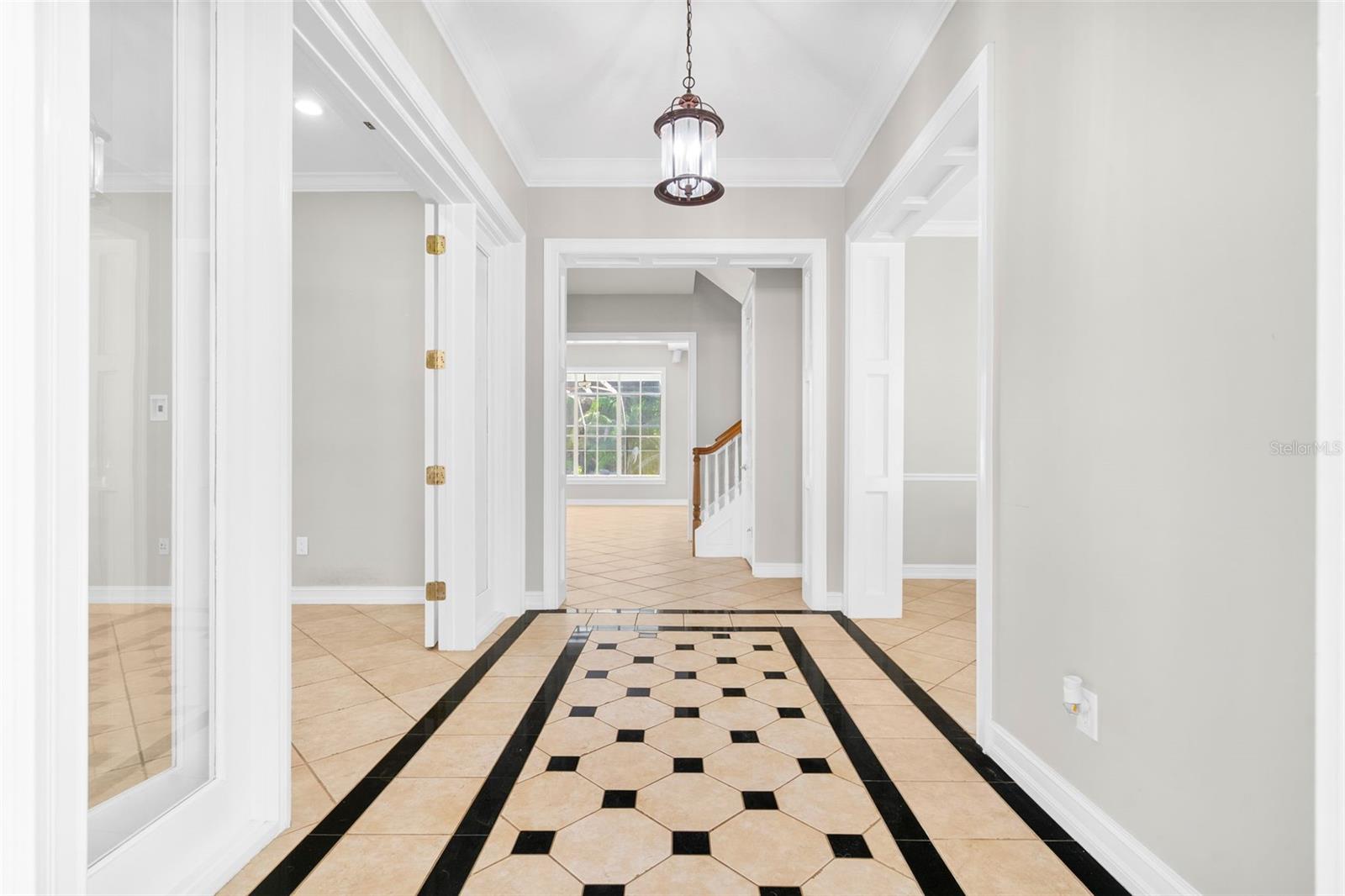 907 WESTPARK DRIVE