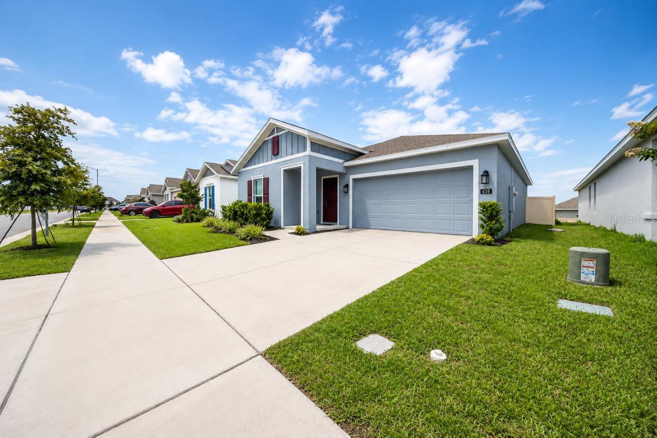 688 SAND PINE LN