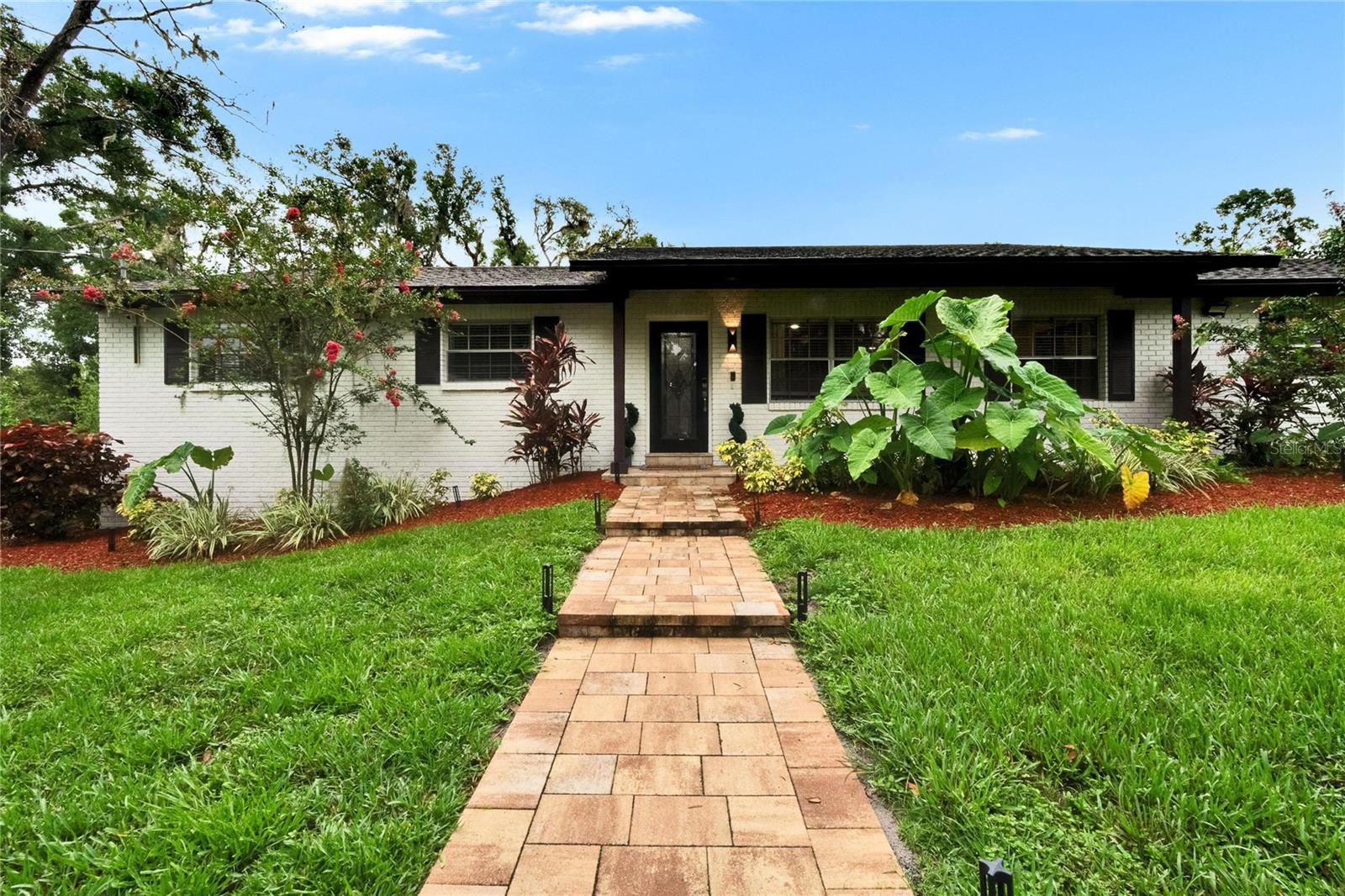 8222 VALRIE LANE