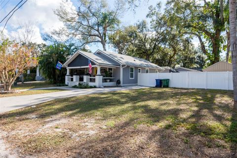 Photo of 1015 E Crawford Street, Tampa, FL 33604 (MLS # TB8463426)