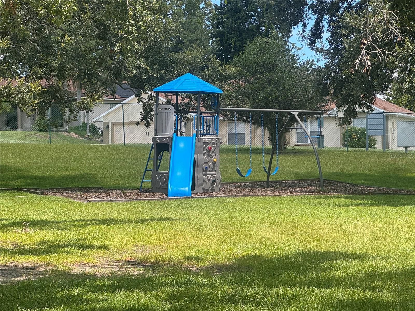 LAKE CRESCENT HILLS SUB - Land