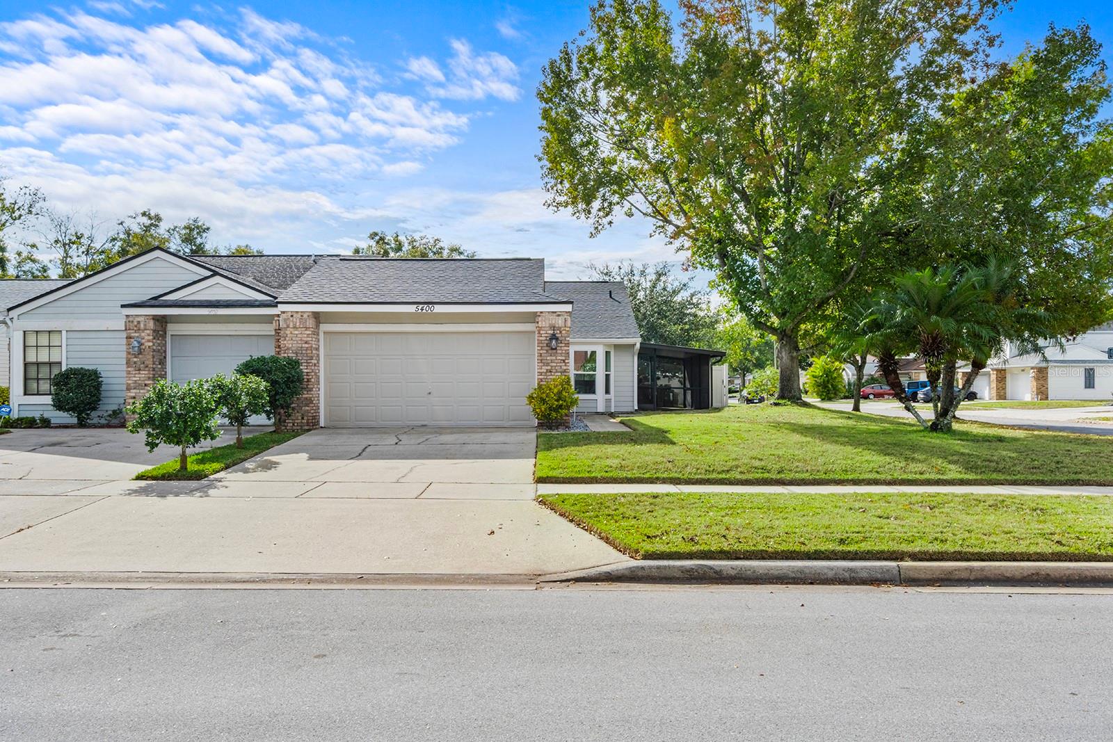 ESSEX POINT SOUTH - Residential