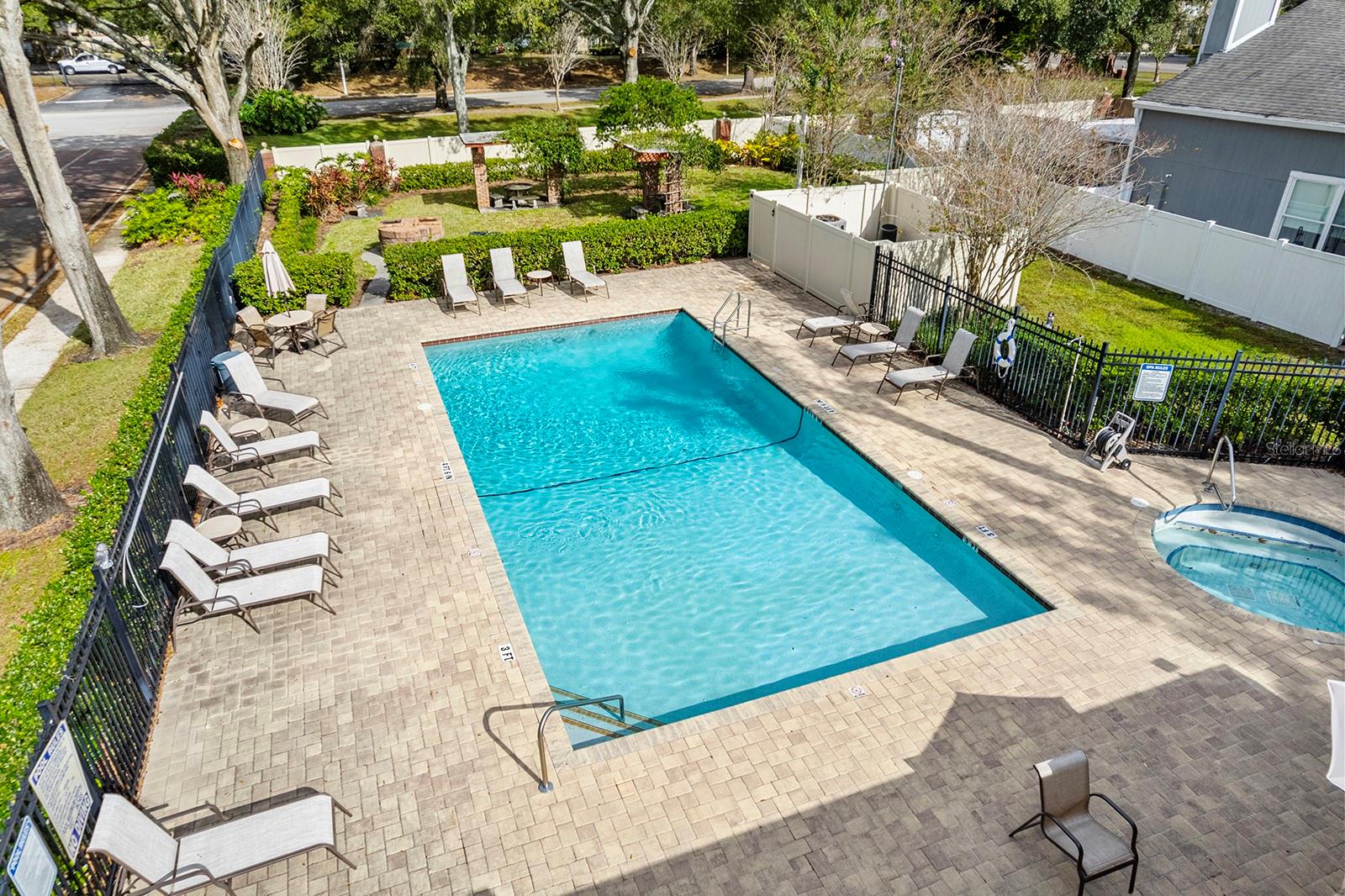 ESSEX POINT SOUTH - Residential