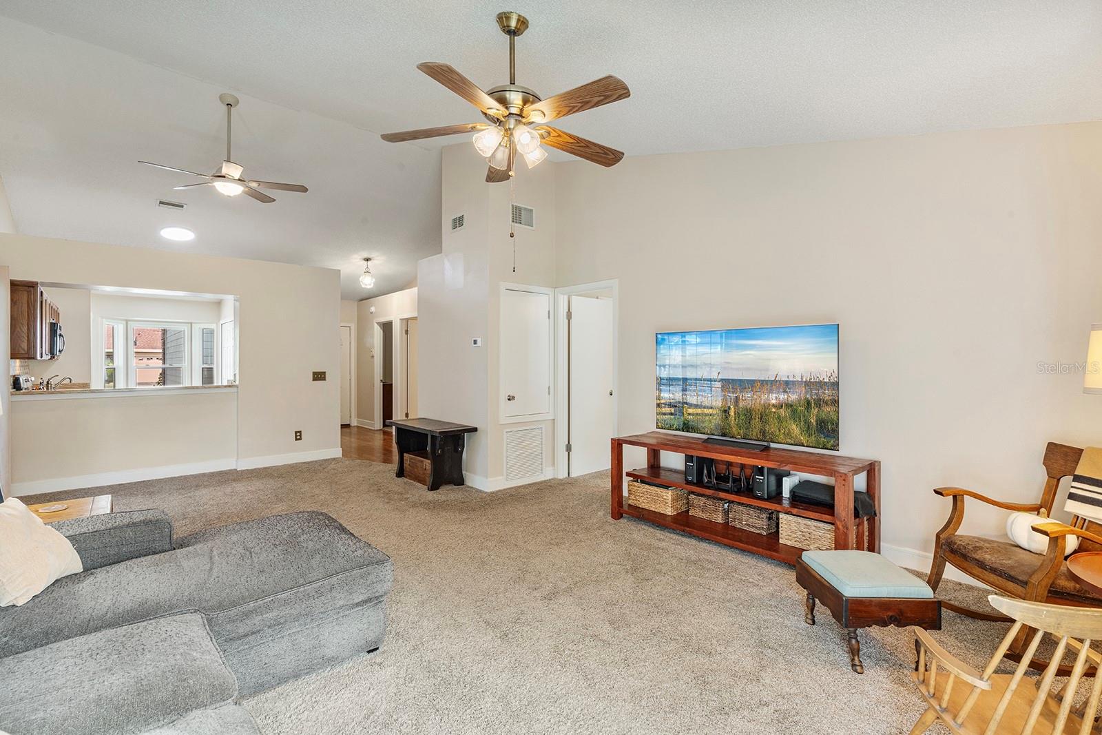 ESSEX POINT SOUTH - Residential