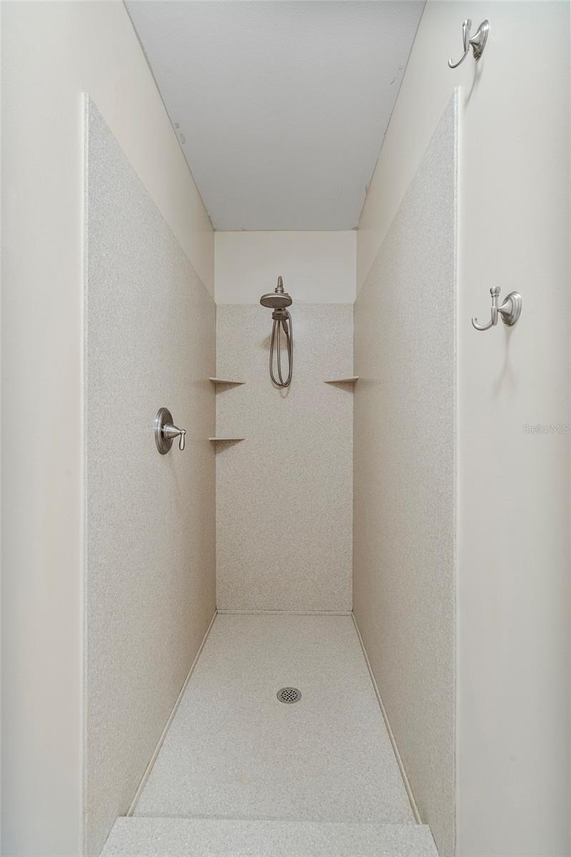 ESSEX POINT SOUTH - Residential