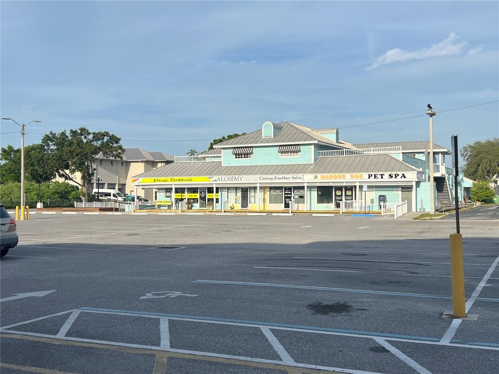 Photo of 2706 Alt 19, Palm Harbor, FL 34683 (MLS # TB8389235)