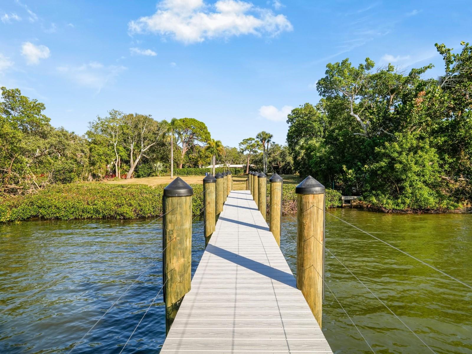 OYSTER BAY ESTATES - Land