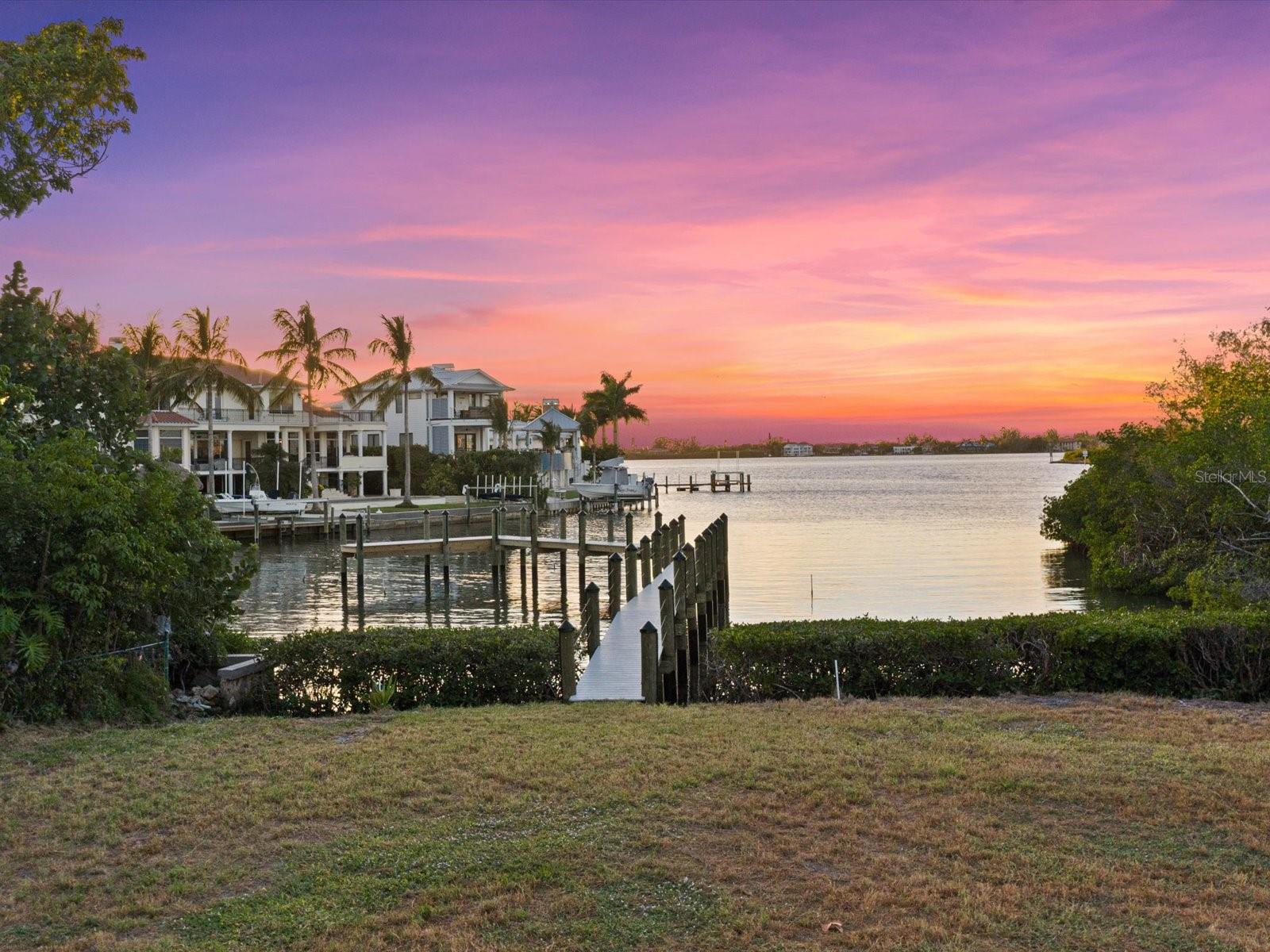 OYSTER BAY ESTATES - Land