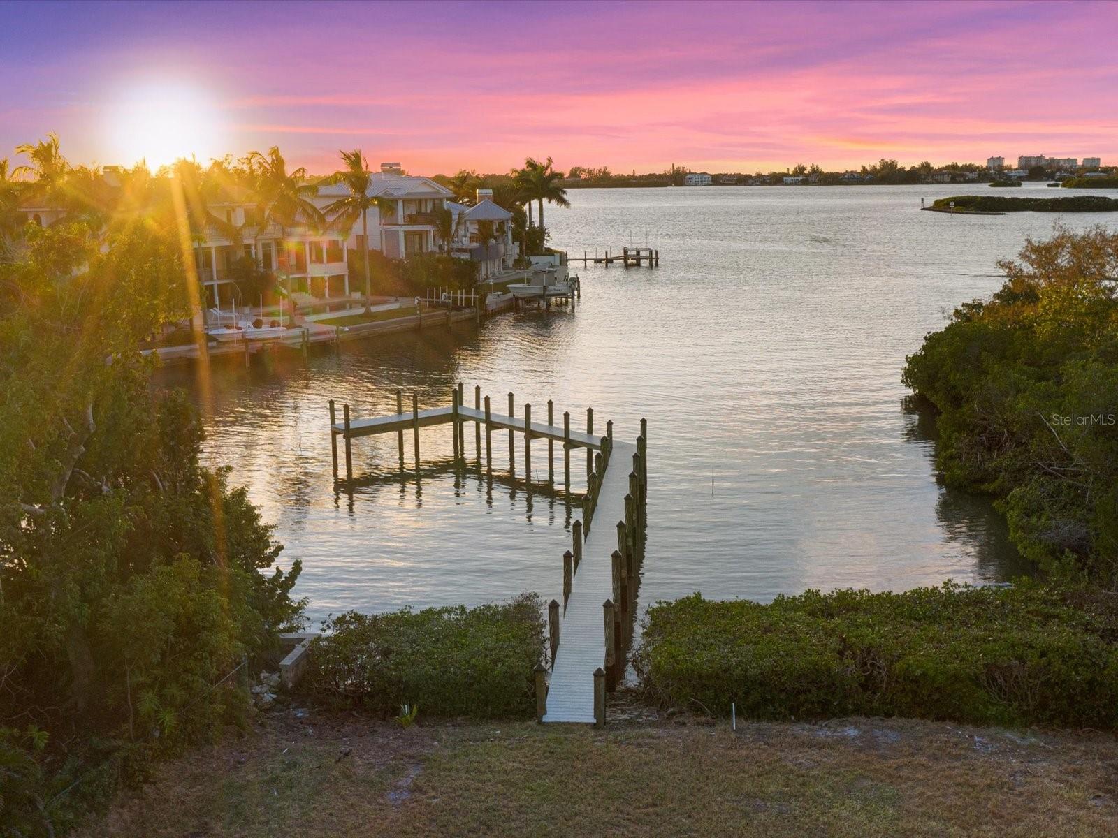 OYSTER BAY ESTATES - Land