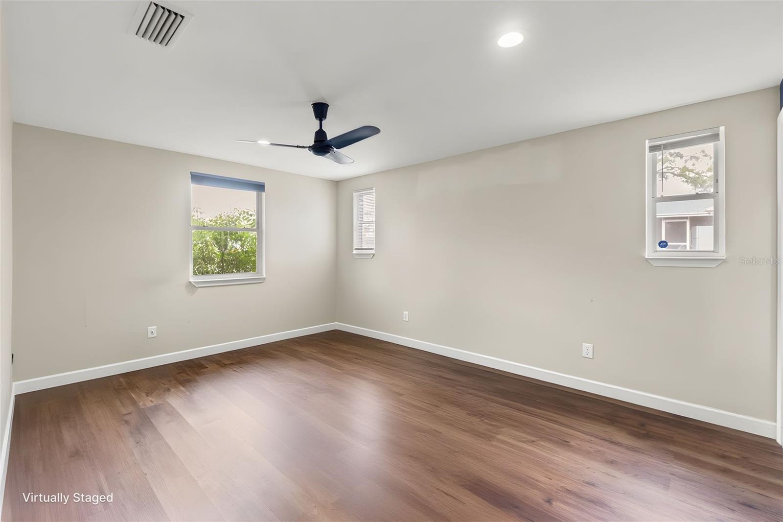 SPRING HILL - Residential