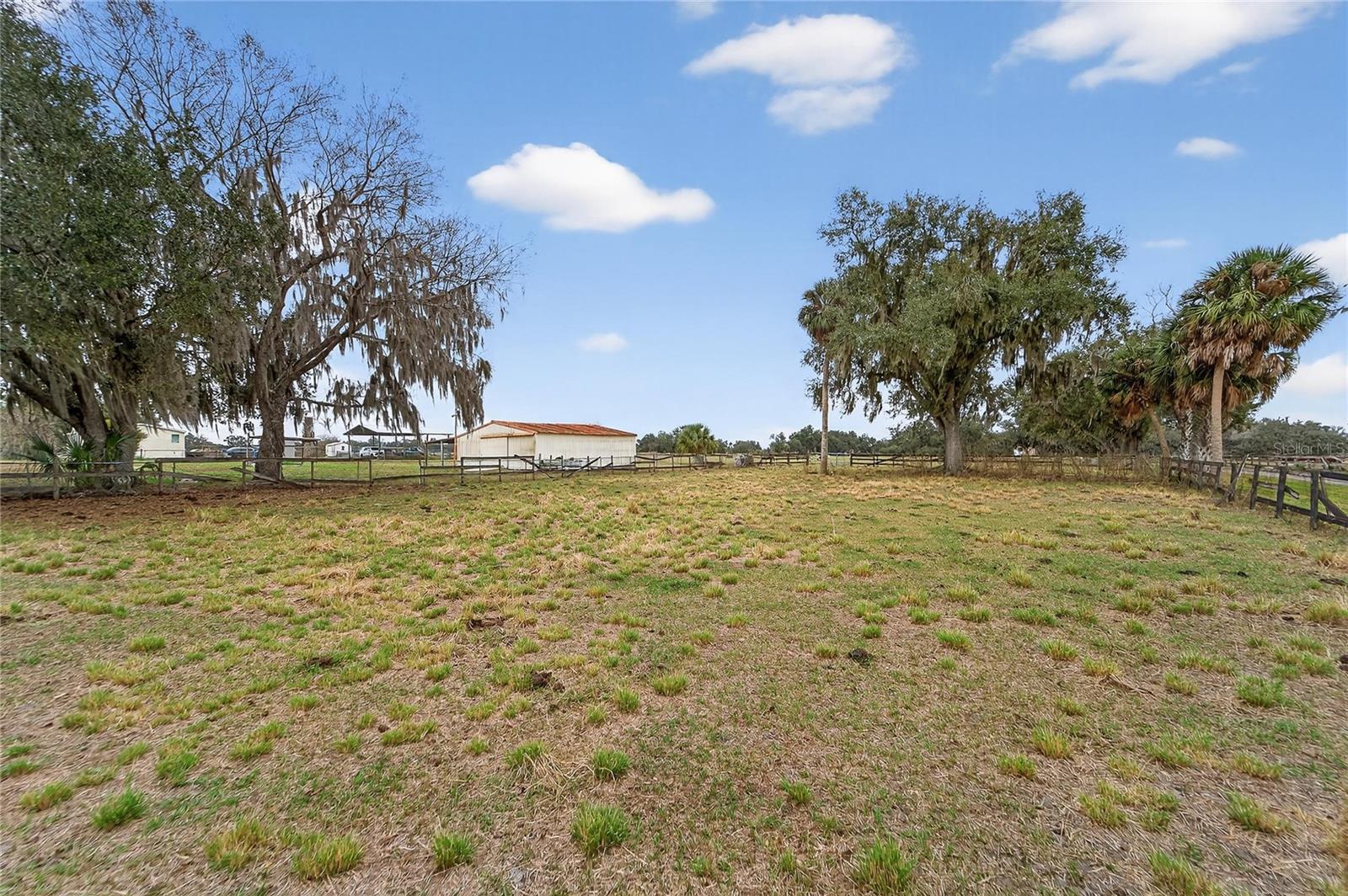 2181 E TRAPNELL ROAD