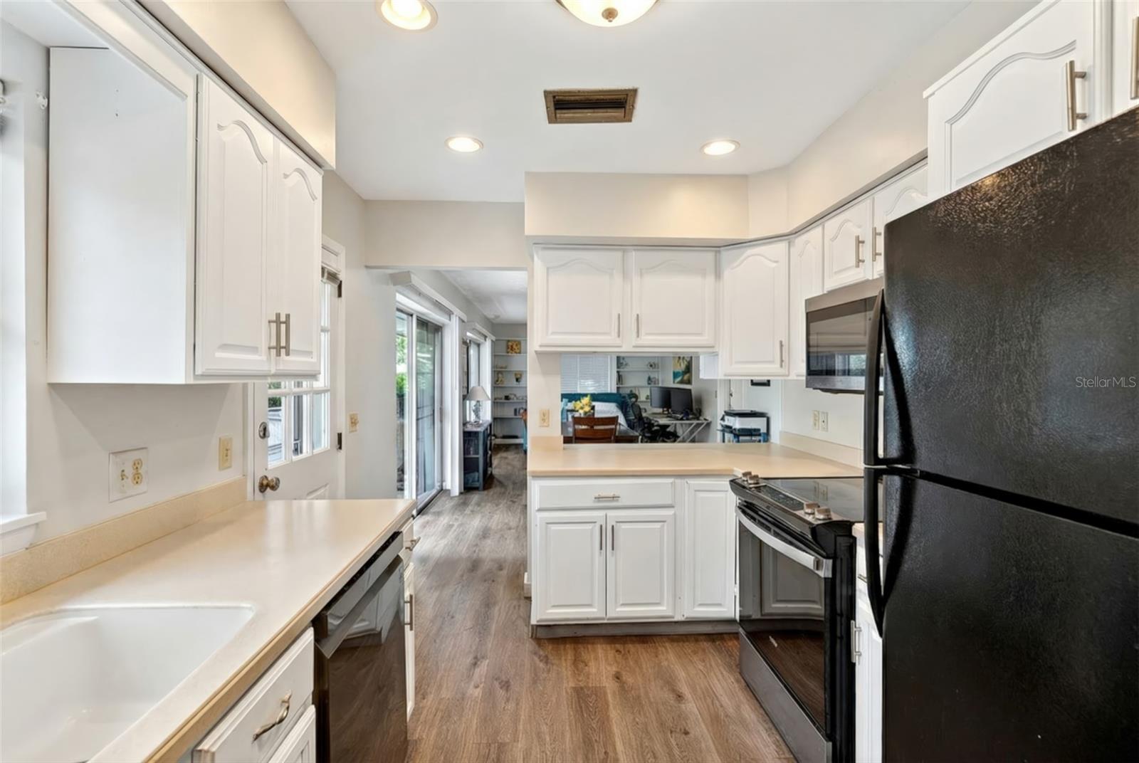 BROOKHILL - Residential