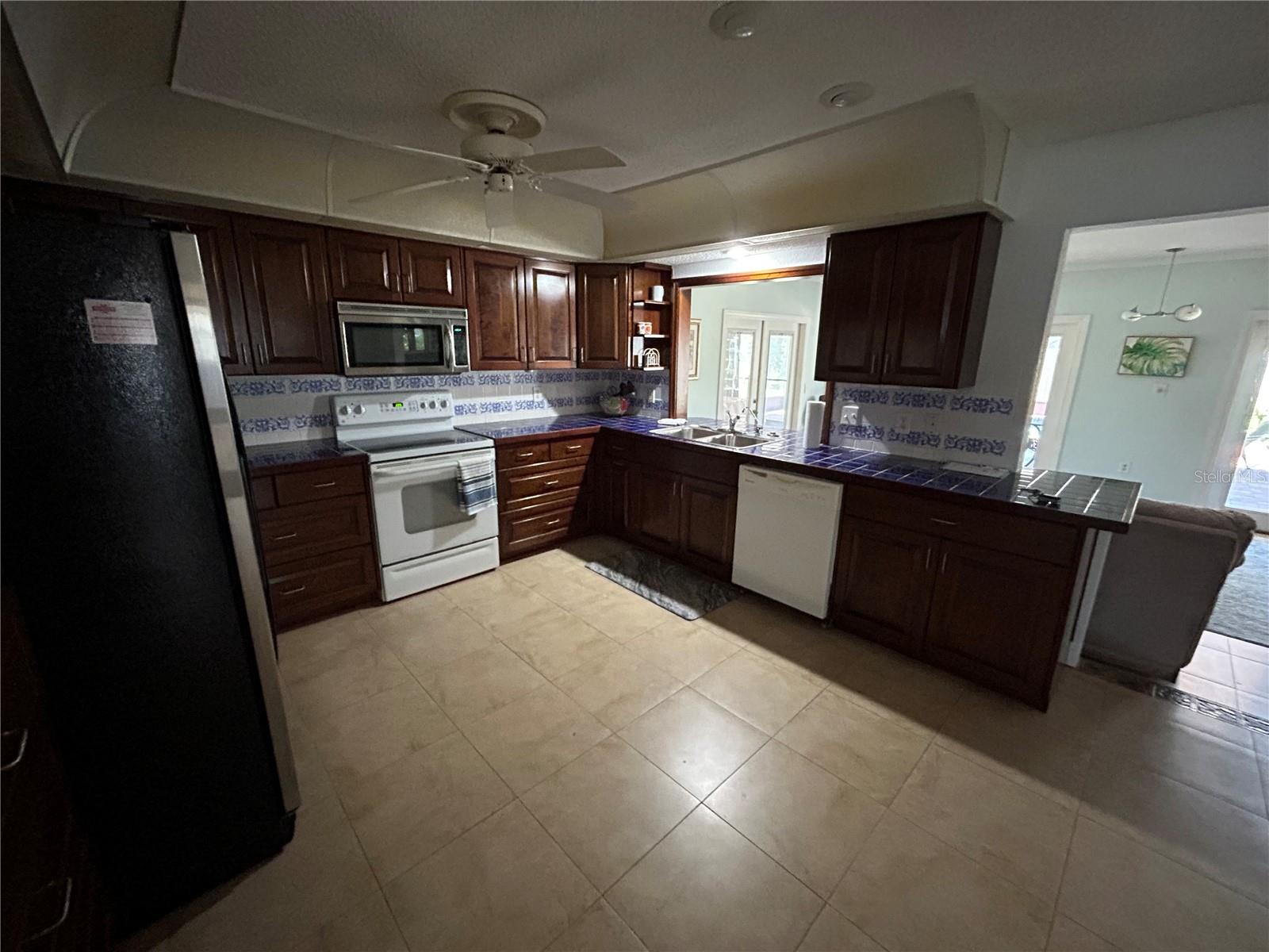 1500 CREST DRIVE