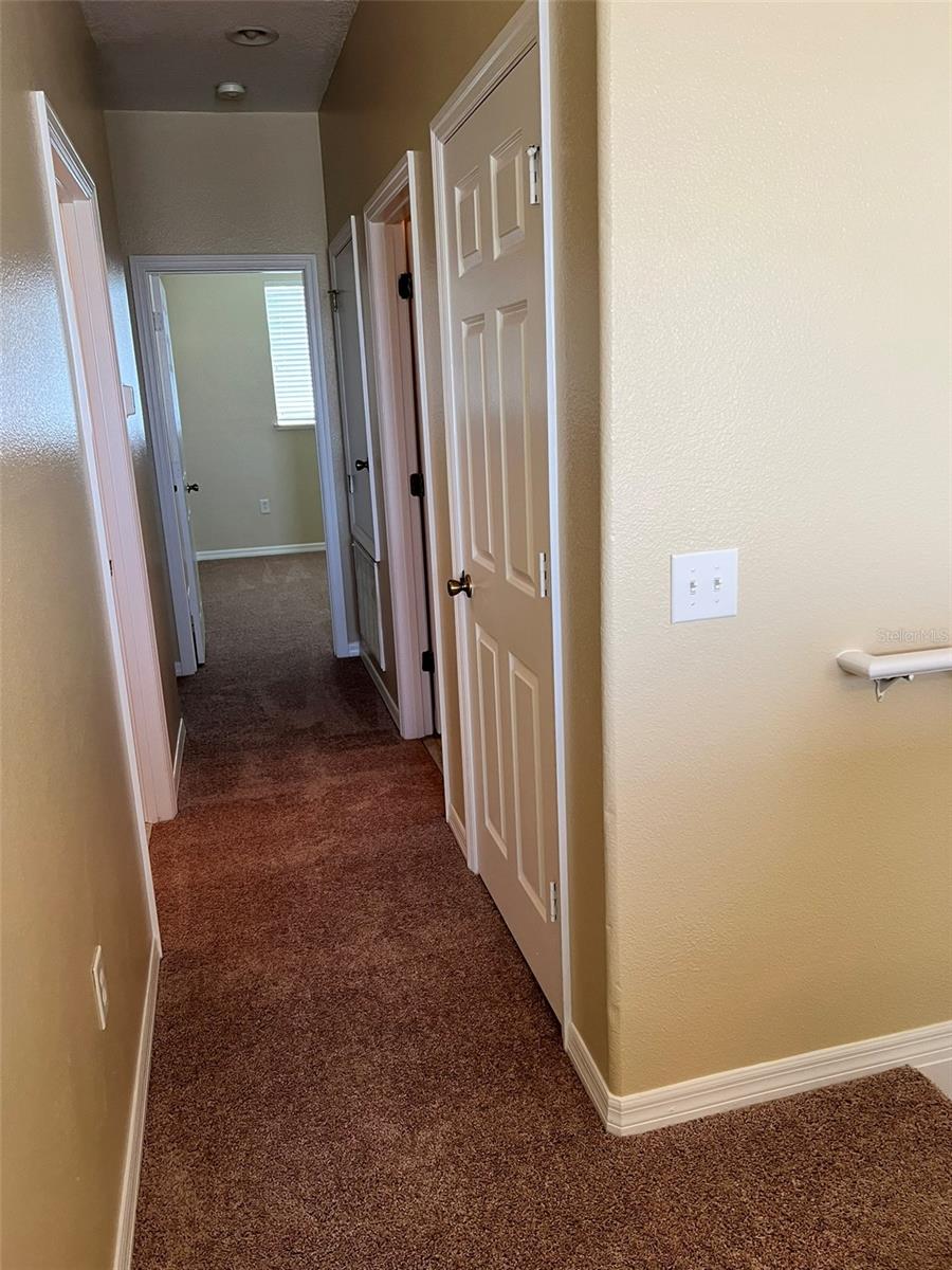 OAK RIDGE - Residential Lease