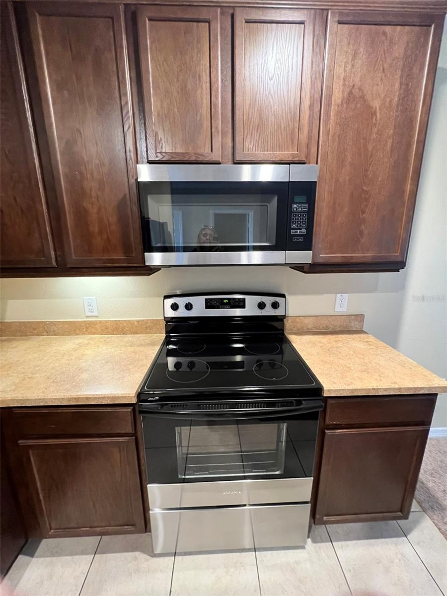 OAK RIDGE - Residential Lease