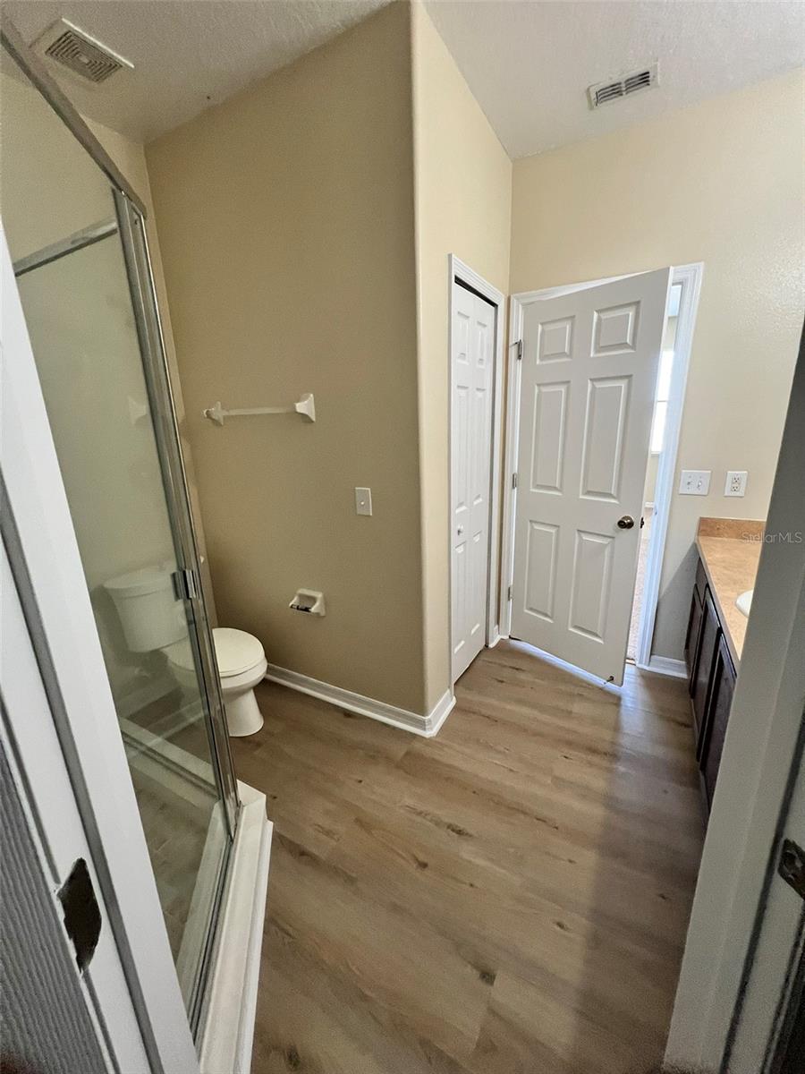 OAK RIDGE - Residential Lease