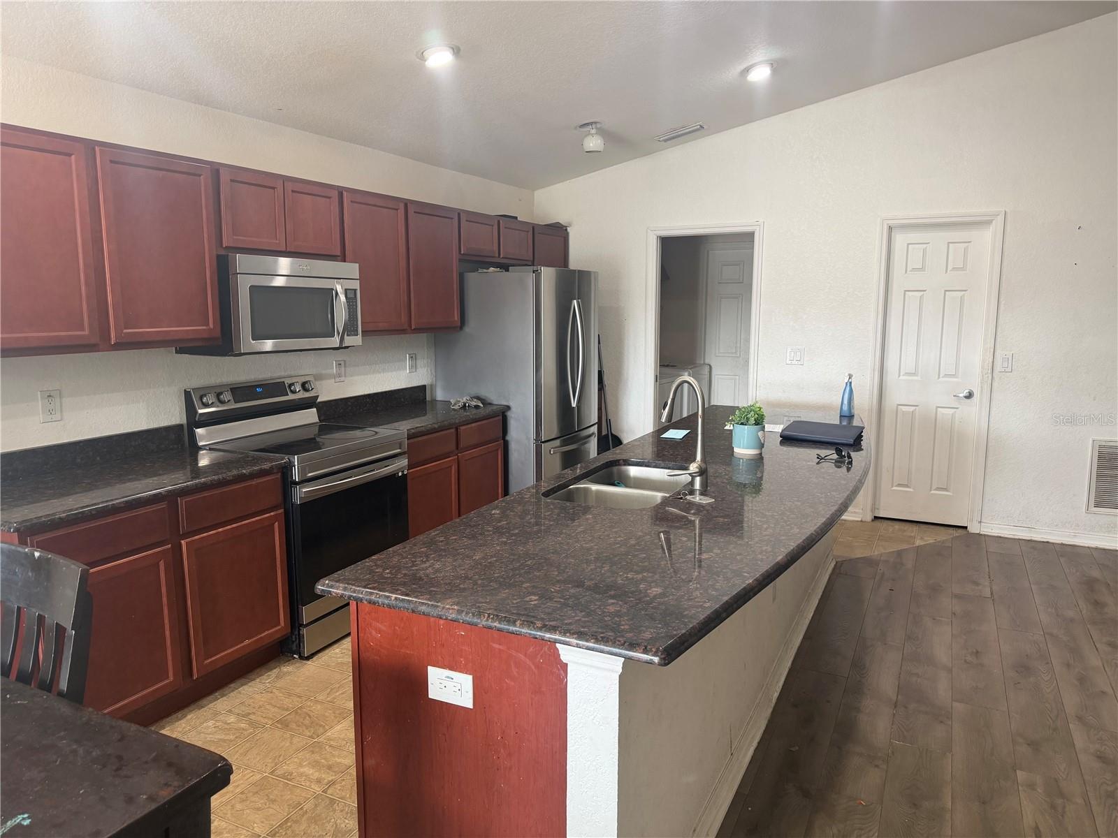 3042 GRAND PRESERVE BOULEVARD