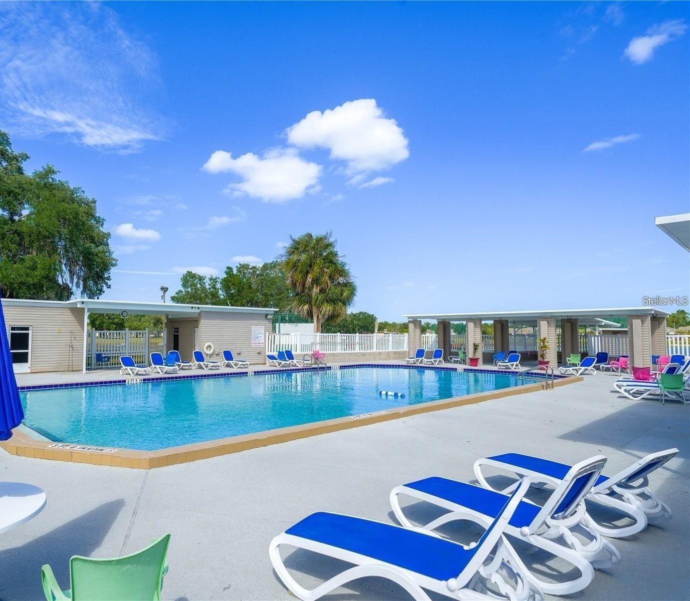 LAKESHORE CLUB - Residential