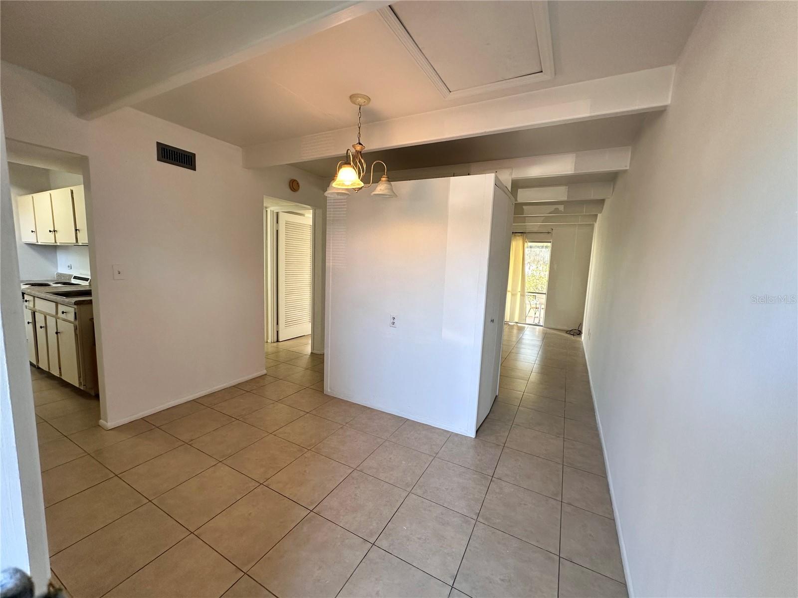 LAKESHORE CLUB - Residential