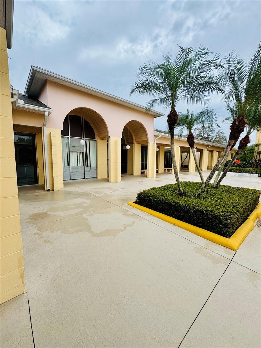 LAKESHORE CLUB - Residential