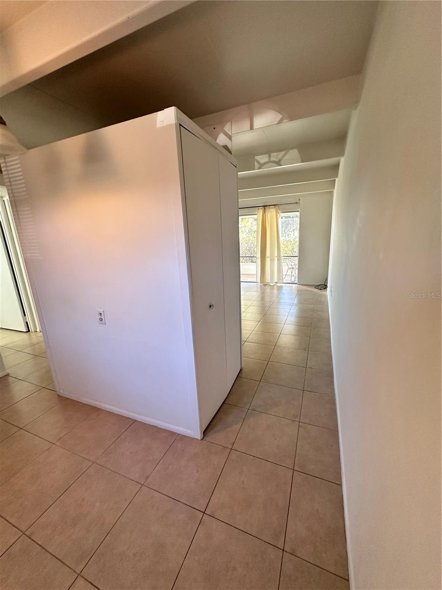 LAKESHORE CLUB - Residential