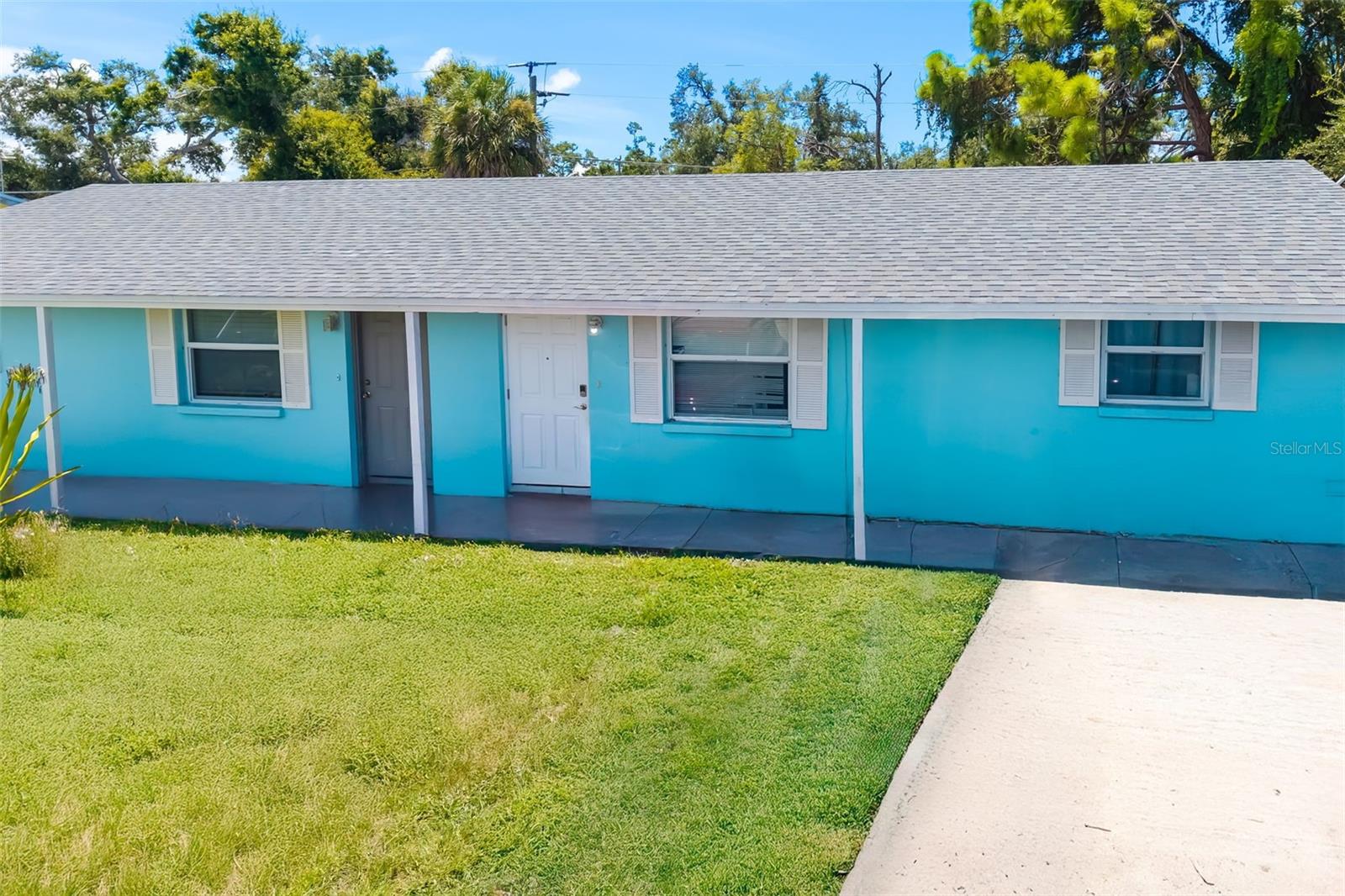 Renovated Duplex in Venice Gardens | 9.3% Cap Rate | No Flood Zone | Portfolio Deal Available
Put your money to work—skip the volatility of the stock market and invest in a stable, cash-flowing duplex in a high-demand location. 552 Briarwood Rd offers a strong 9.3% cap rate, no rental restrictions, and long-term tenants already in place, making it a prime opportunity for both investors and owner-occupants.
This property features two 2-bedroom, 1.5 bathroom units. One side has been completely gut renovated, while the other has been thoughtfully modernized with new paint, lighting, fixtures, and luxury vinyl flooring—a perfect blend of turnkey income and long-term durability. Each unit is individually metered for water and electric.
Generating $40,200 in annual gross income, this property nets $38,580 after minimal annual expenses of just $1,620. Block construction, central utilities, and a prime location close to beaches, shopping, and schools round out the offering.
There are very few income properties like this that become available—especially ones this clean, updated, and already producing.
Currently, four of these duplexes on Briarwood Rd are available and can be packaged together as a portfolio deal—ideal for investors looking to scale fast. Call to inquiry on purchasing portfolio deal of 460, 528, 544 and 552 Briarwood Road.
Don’t miss your chance to lock in reliable rental income from day one.