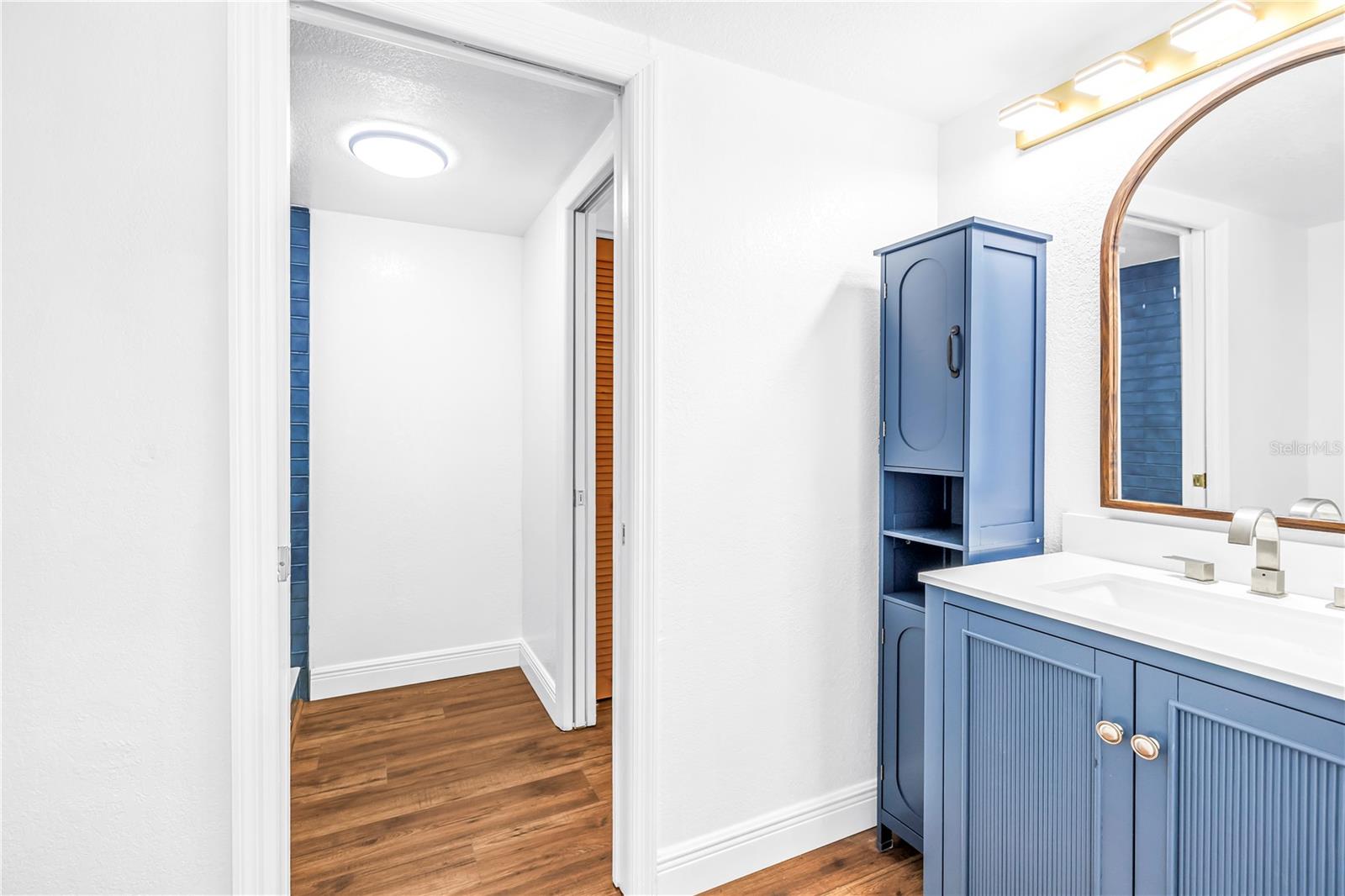 LAKE FOREST CONDO - Residential