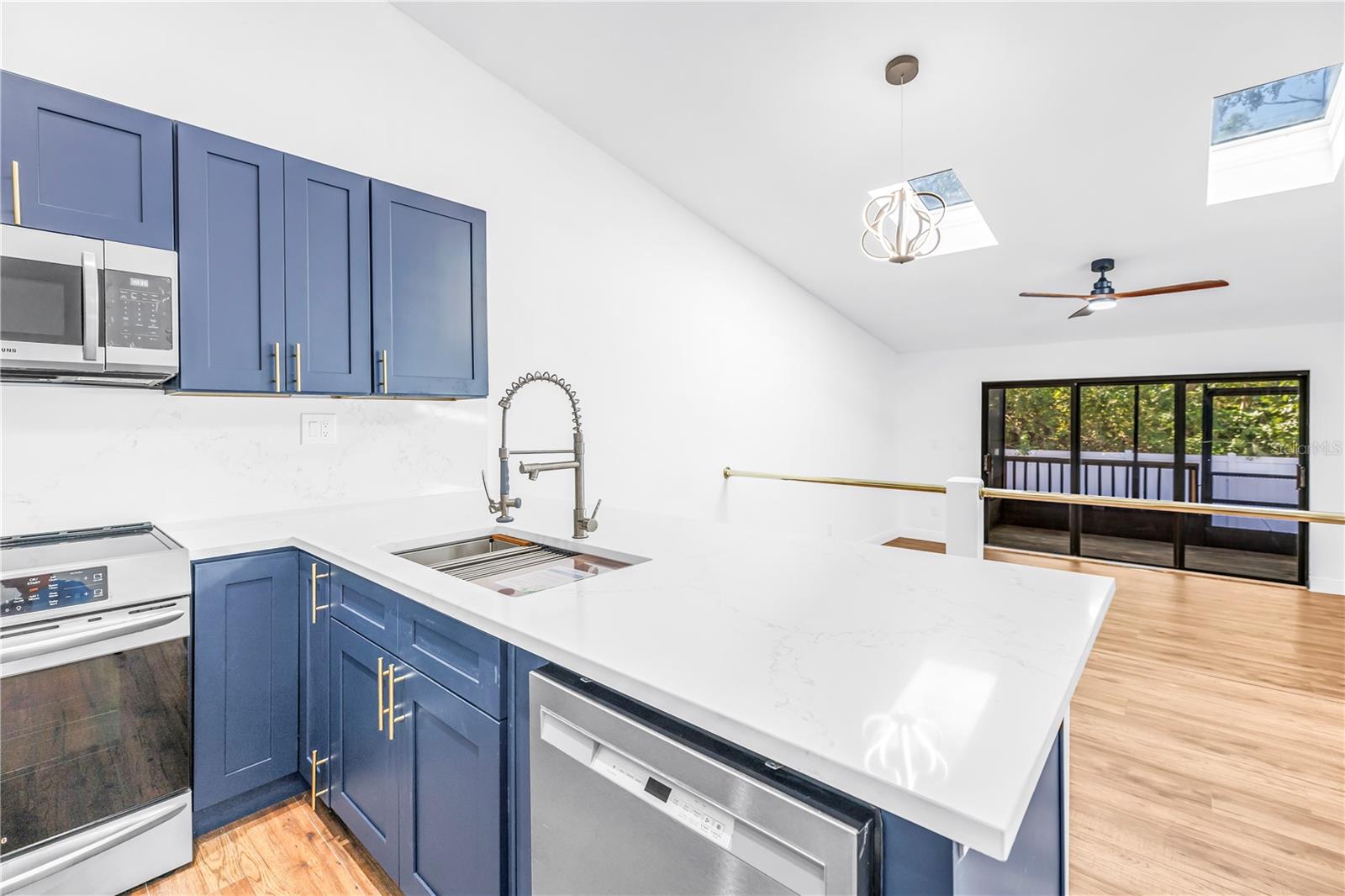 LAKE FOREST CONDO - Residential