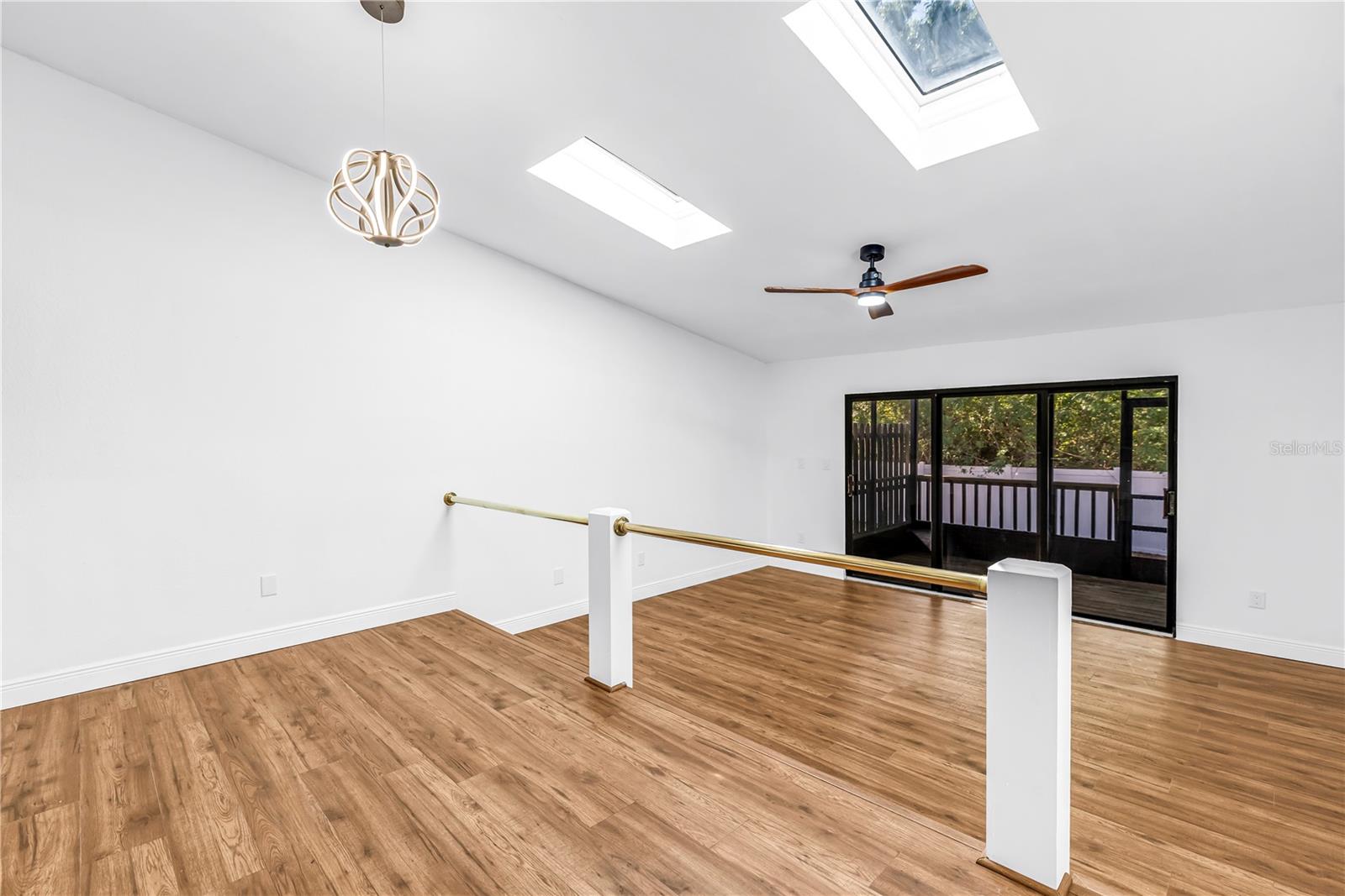 LAKE FOREST CONDO - Residential