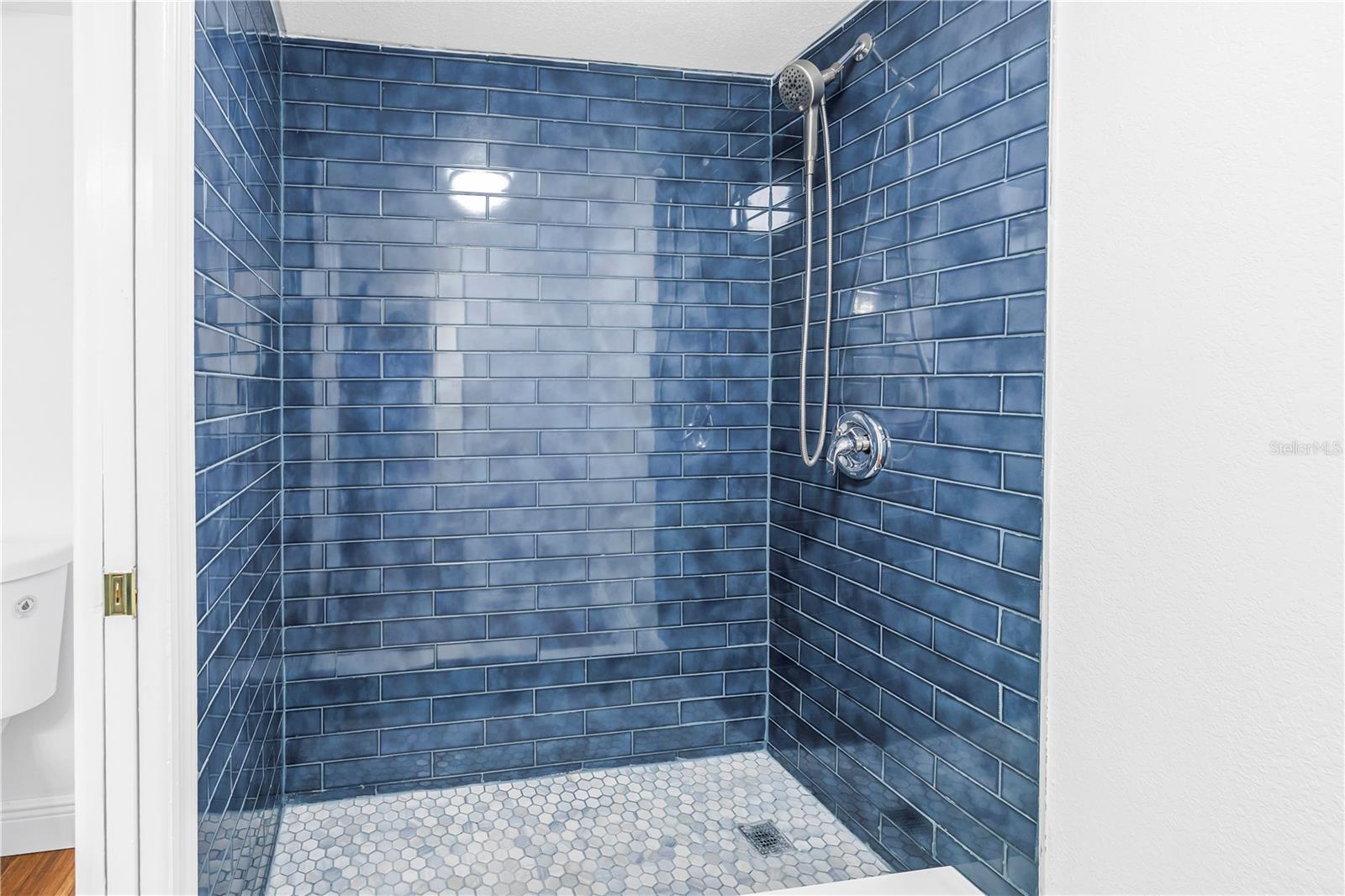 LAKE FOREST CONDO - Residential