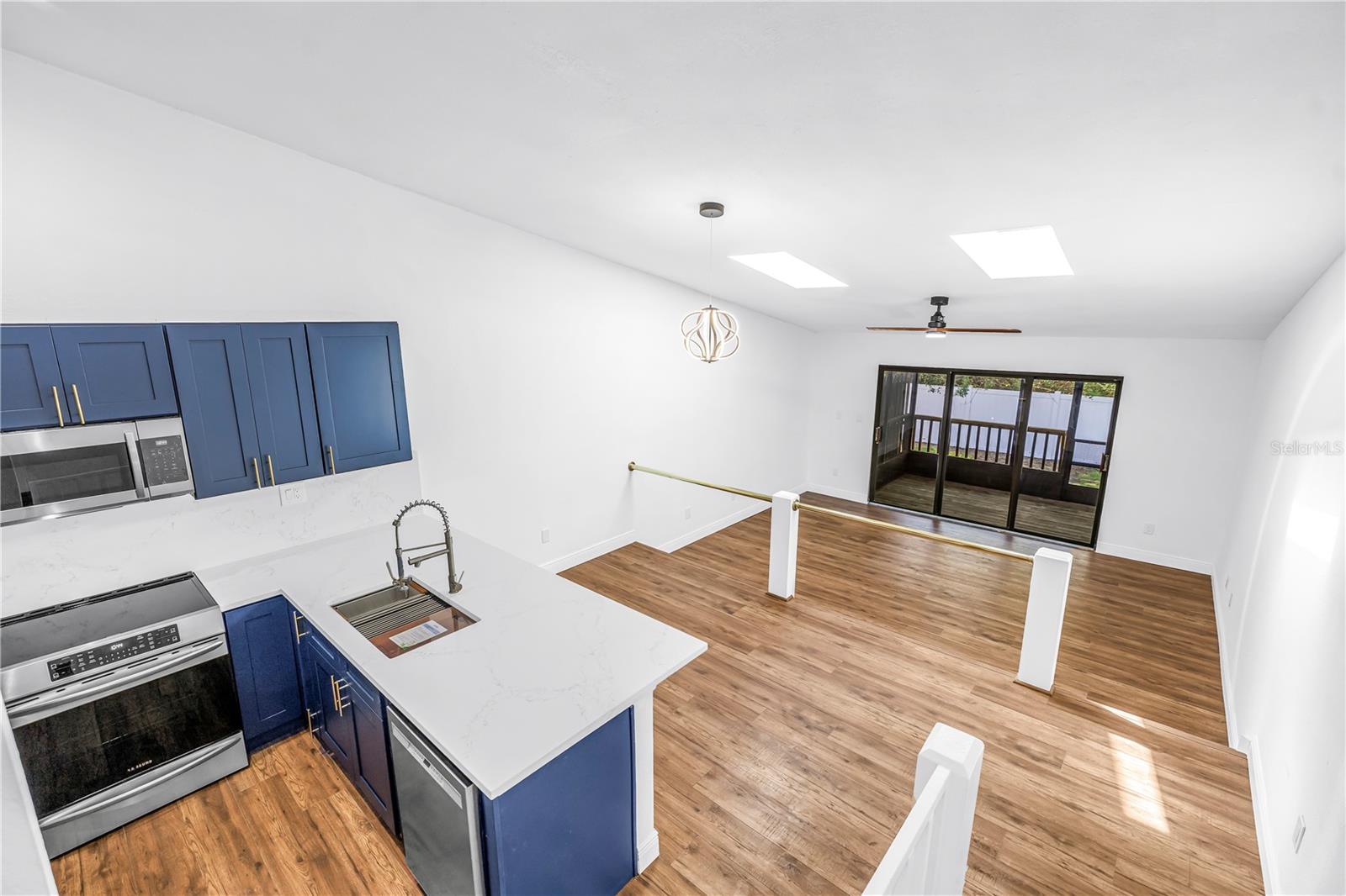 LAKE FOREST CONDO - Residential