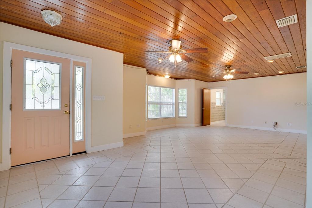 Photo of 1533 Suffolk Street N, St Petersburg, FL 33710 (MLS # TB8498151)