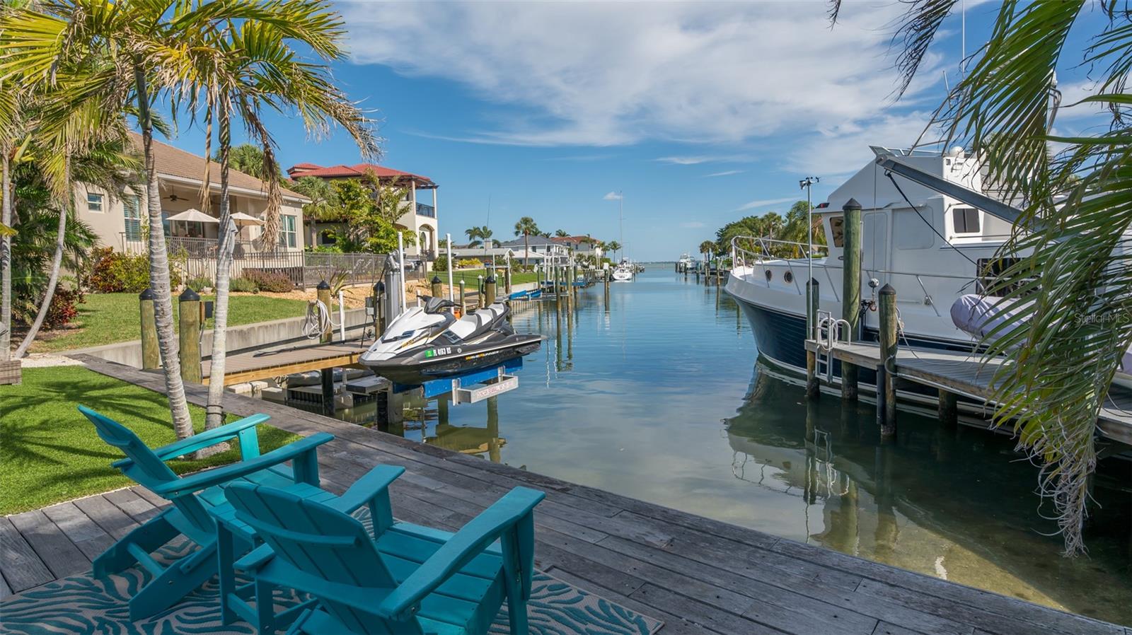 COUNTRY CLUB SHORES - Residential Lease