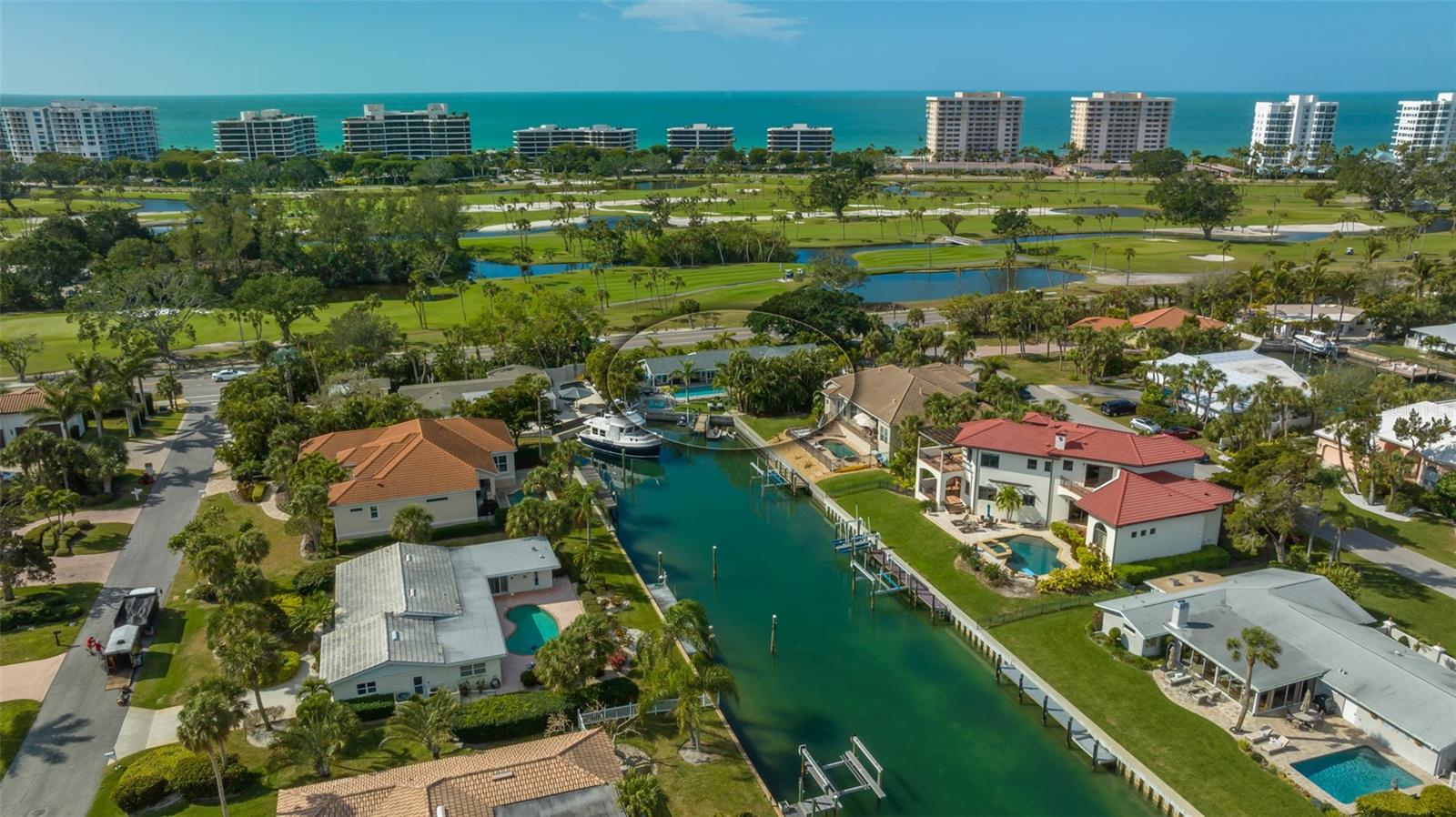 COUNTRY CLUB SHORES - Residential Lease