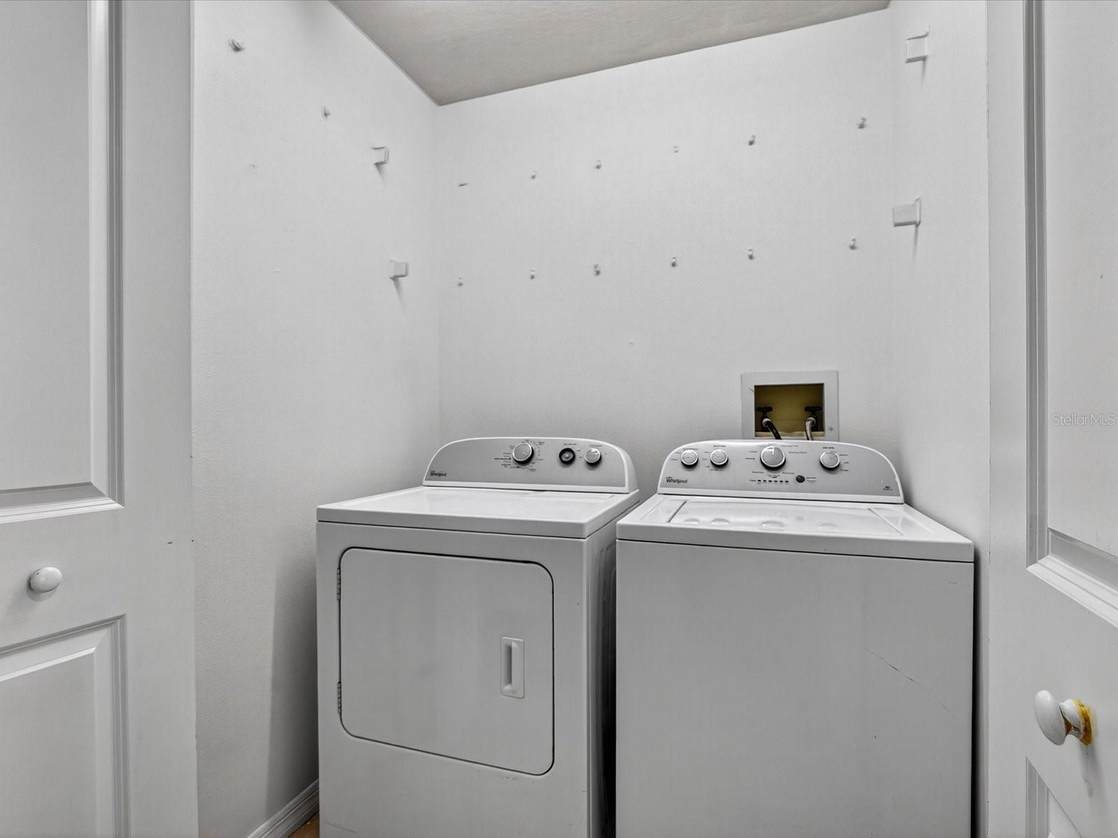 LIGHTHOUSE SHORES THRIFT - Residential