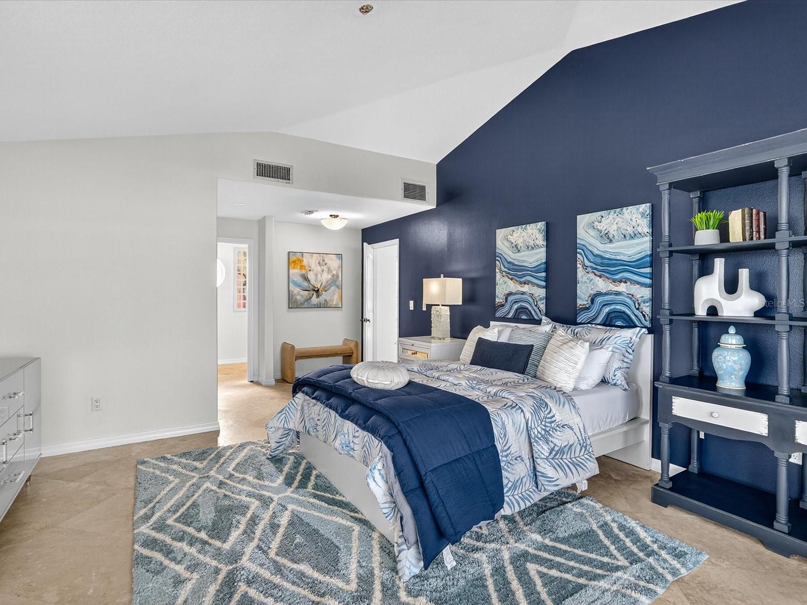 LIGHTHOUSE SHORES THRIFT - Residential