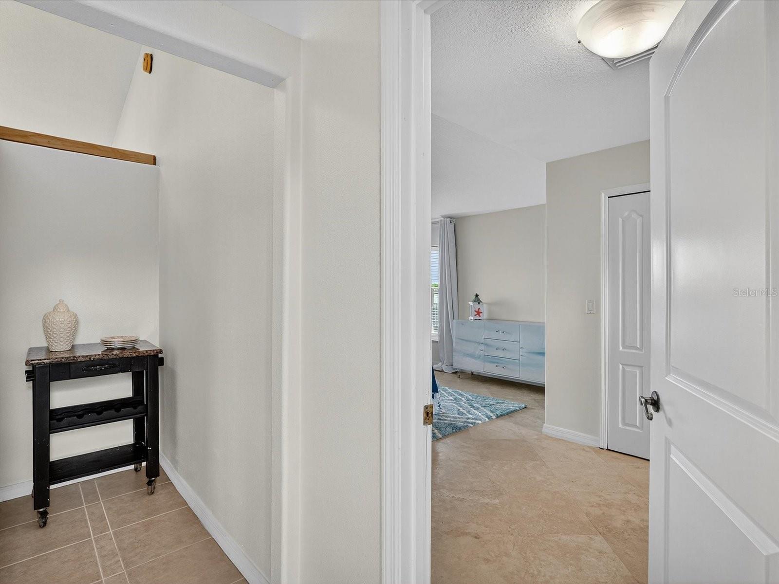 LIGHTHOUSE SHORES THRIFT - Residential