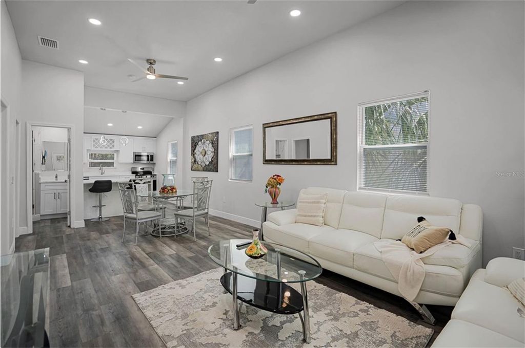 Photo of 2335 W Beach Street, Tampa, FL 33607 (MLS # R4910090)