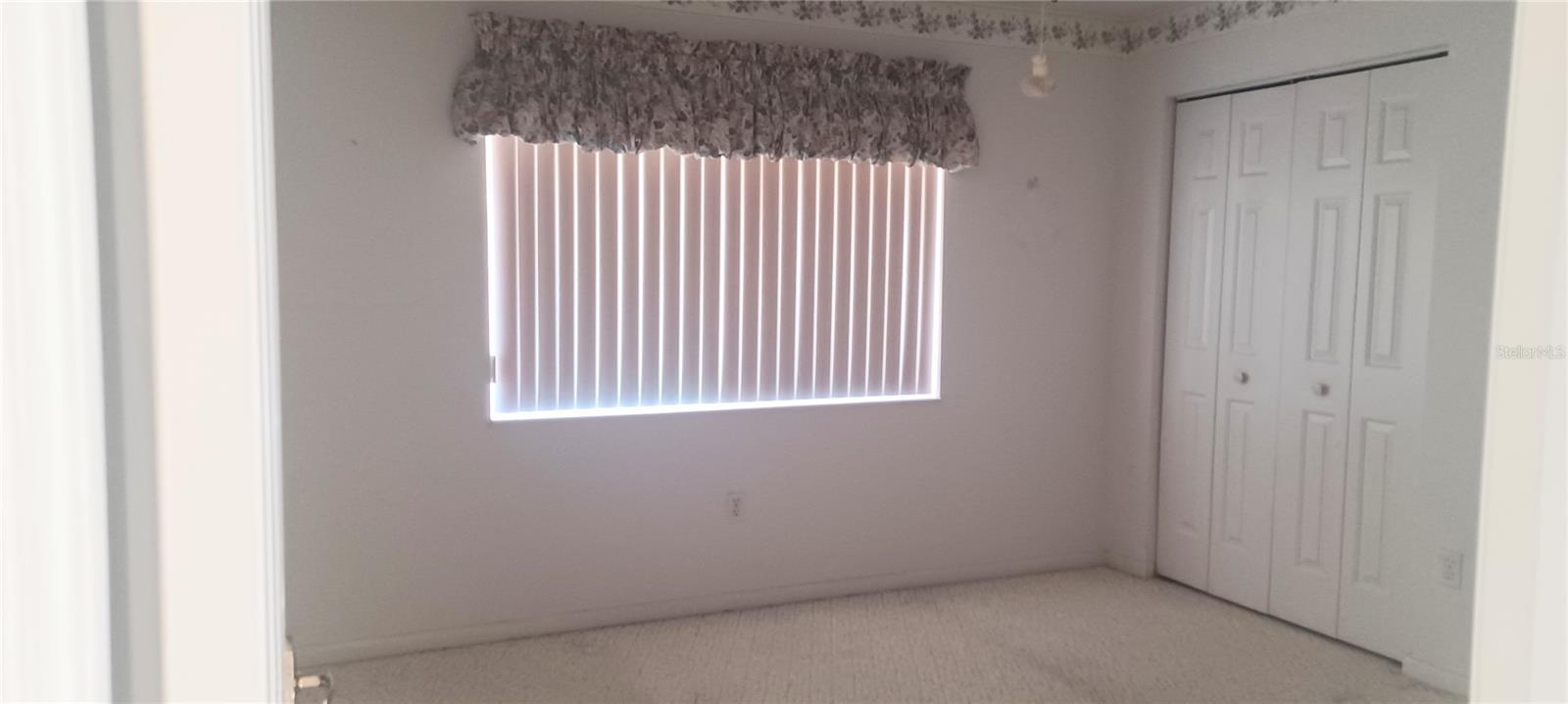 PINE LAKES - Residential