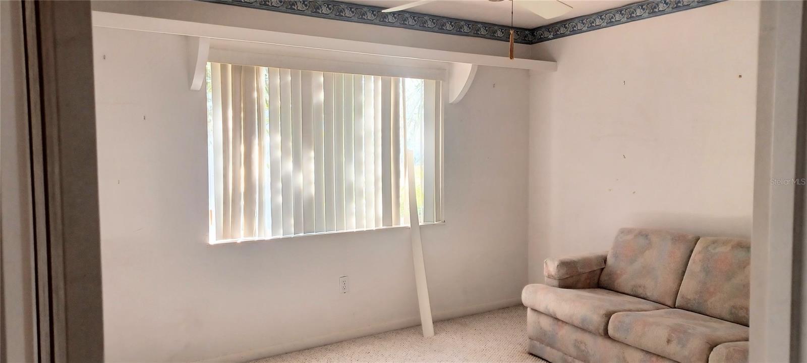 PINE LAKES - Residential