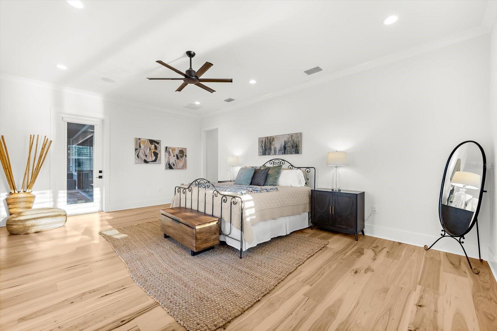 RIVERSIDE - Residential