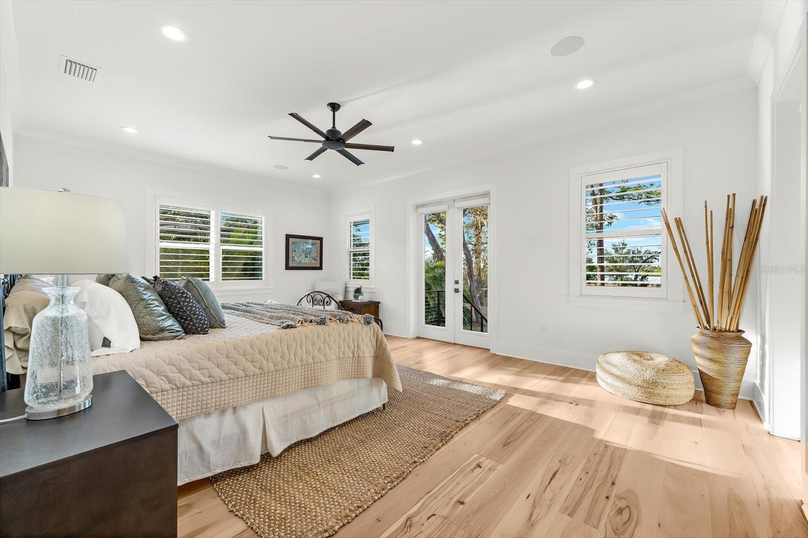 RIVERSIDE - Residential