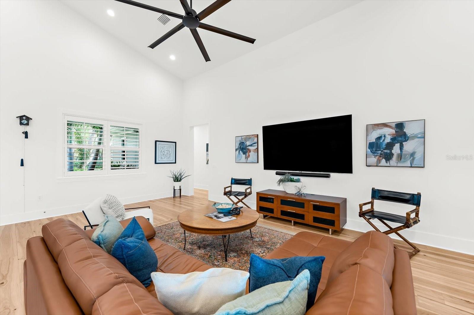 RIVERSIDE - Residential