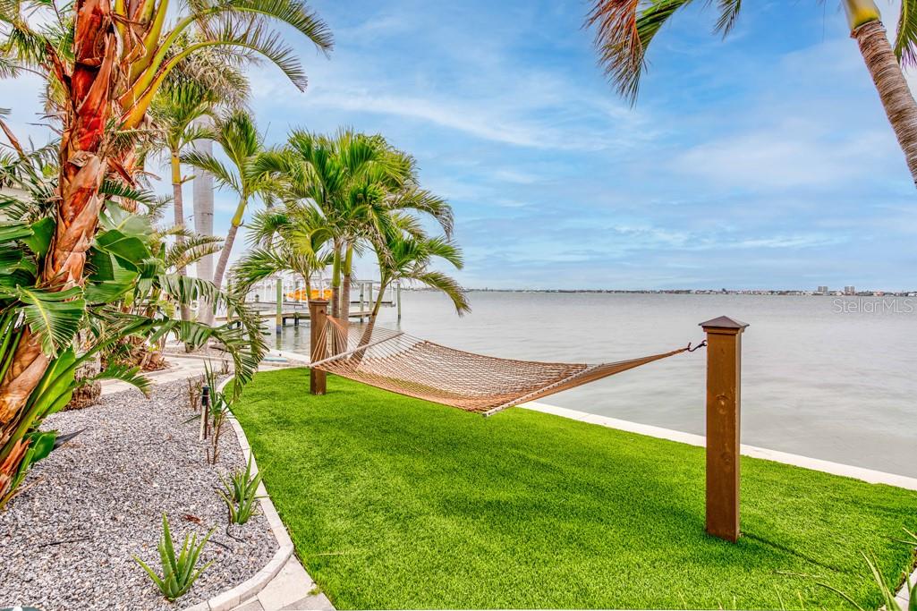 BOCA CIEGA ISLE - Residential