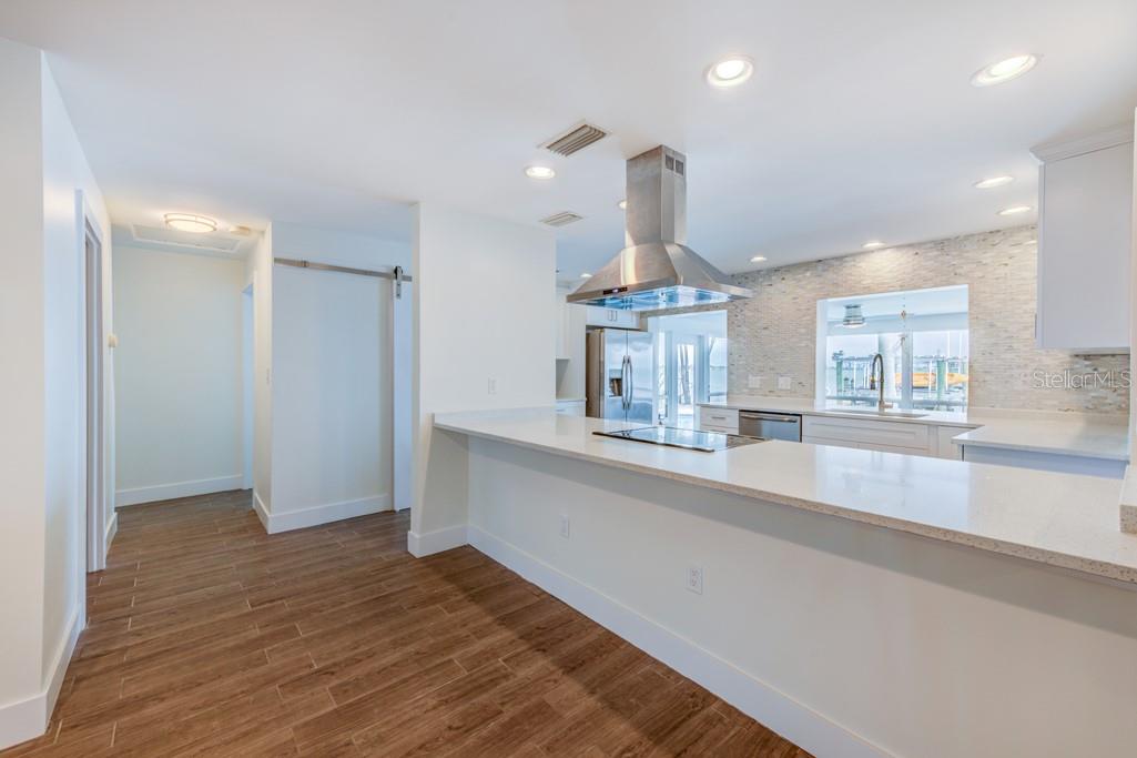 BOCA CIEGA ISLE - Residential